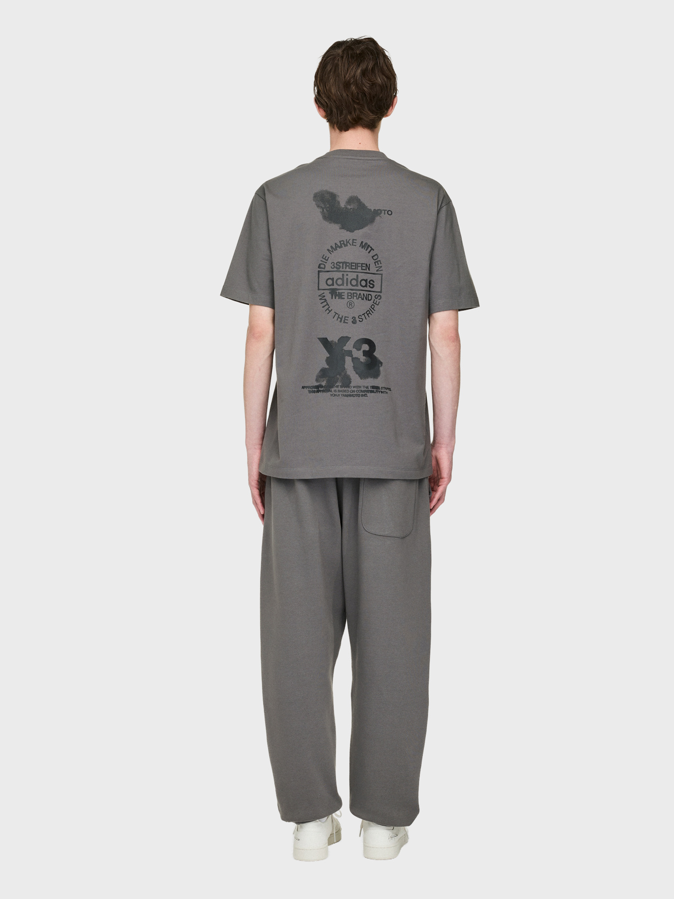 Футболки и поло Adidas Y-3 модель JZ0717 Футболки и поло Adidas Y-3 модель JZ0717 Фото