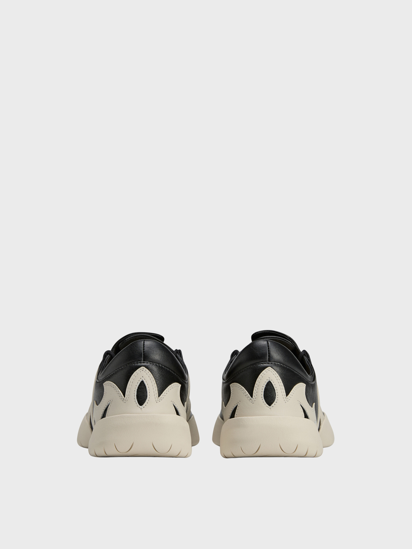 Кросівки Adidas Y-3 модель JR3600 Фото