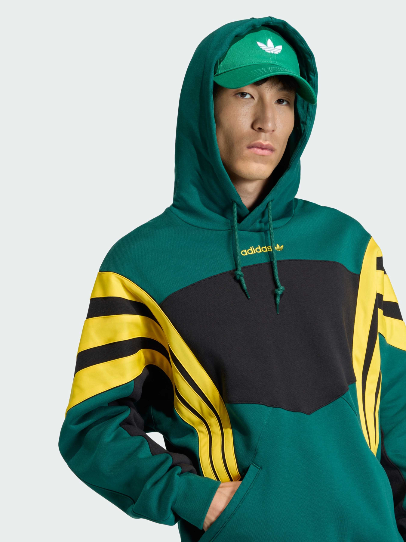 Худи и свитшоты Adidas модель KT0728 Худи и свитшоты Adidas модель KT0728 Фото