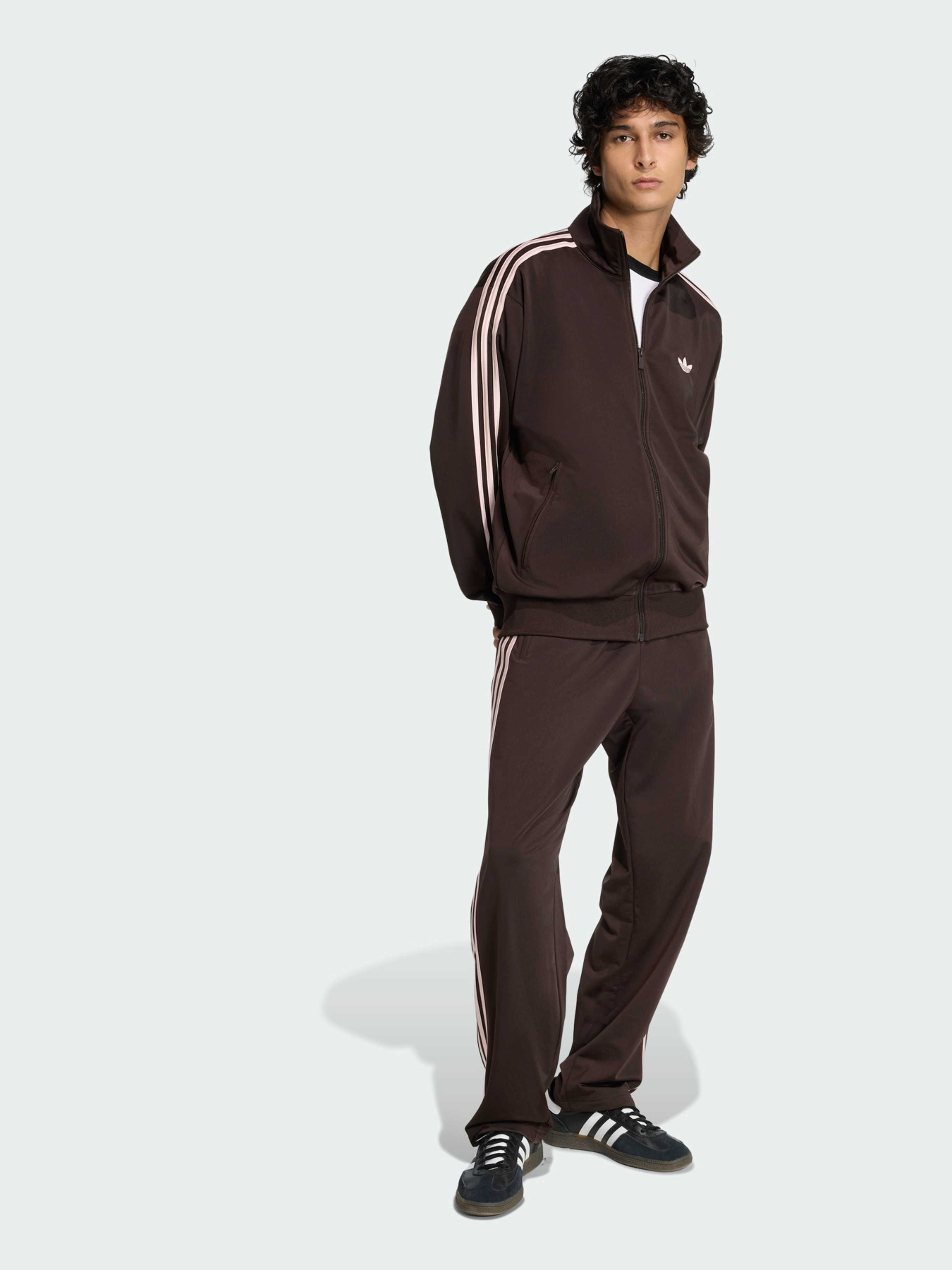 Худи и свитшоты Adidas Adicolor модель KD8309 Худи и свитшоты Adidas Adicolor модель KD8309 Фото