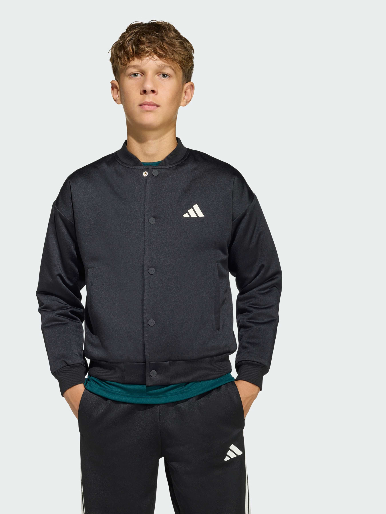 Куртки и дубленки Adidas модель KG1000 Куртки и дубленки Adidas модель KG1000 Фото