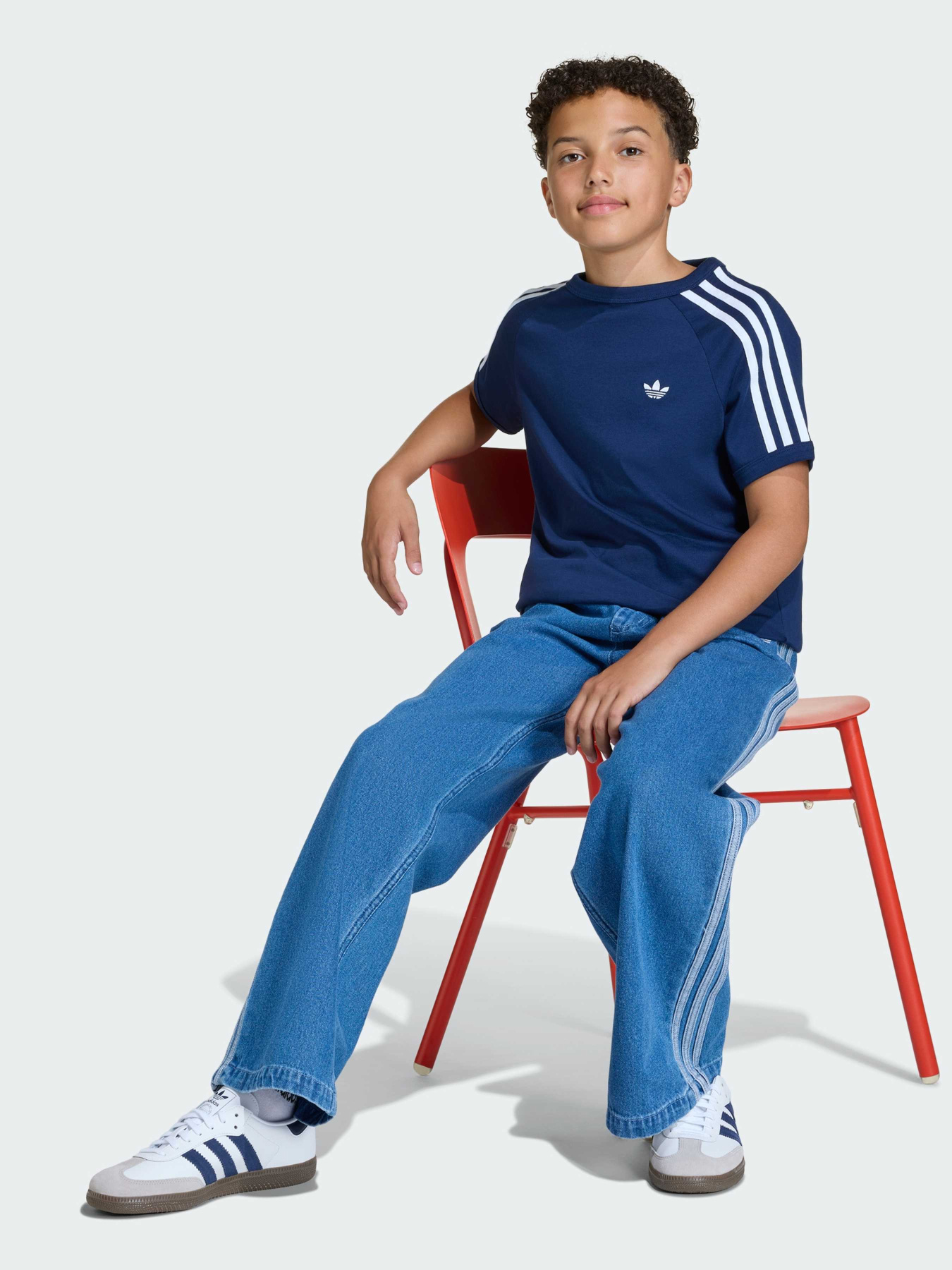Джинси Adidas Adicolor модель KE2850 Фото
