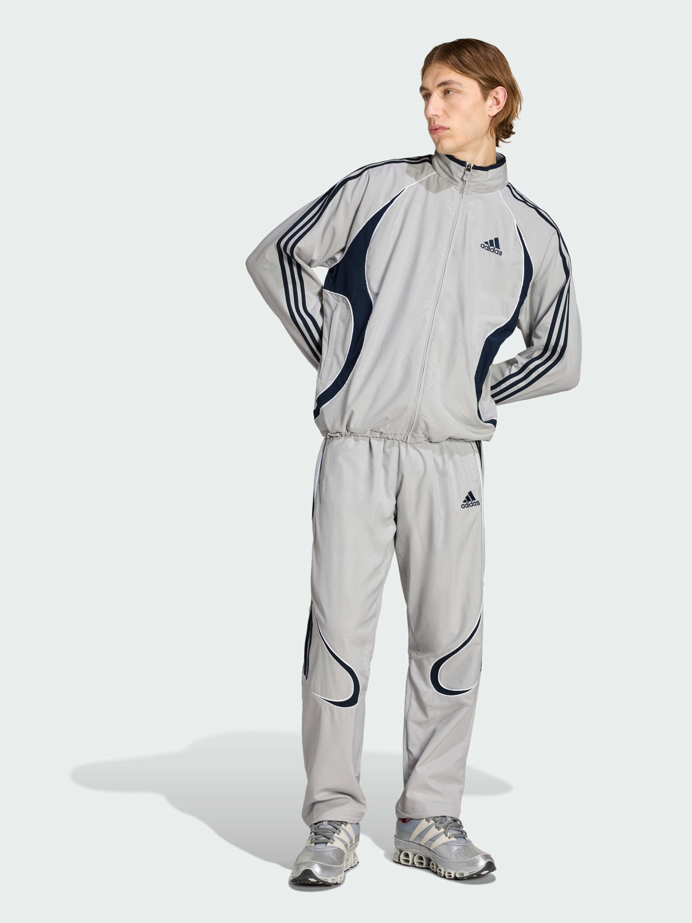 Брюки Adidas Adicolor модель KD5864 Брюки Adidas Adicolor модель KD5864 Фото