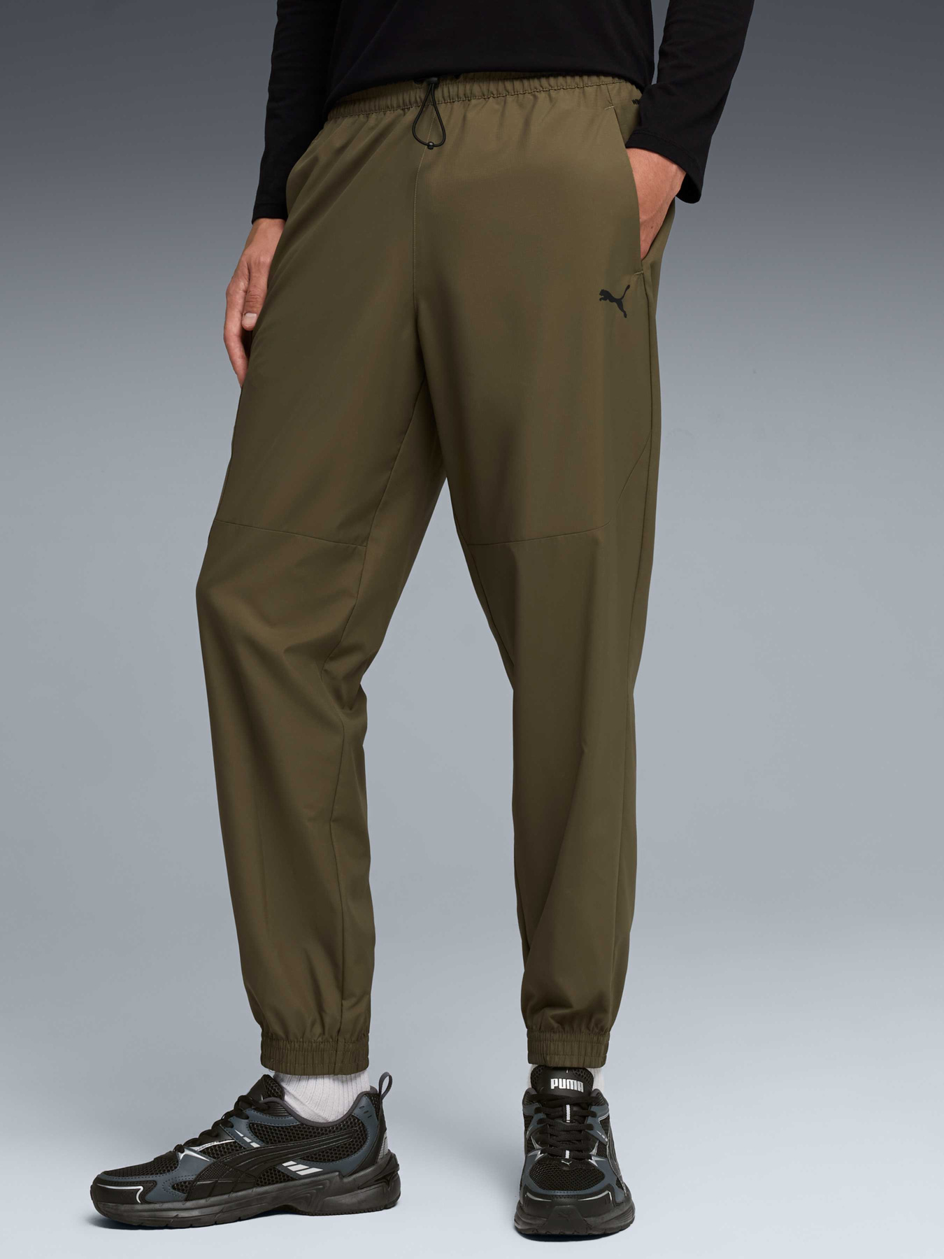 Брюки PUMA Tech Woven Cargo Pants модель 692186 Брюки PUMA Tech Woven Cargo Pants модель 692186 Фото