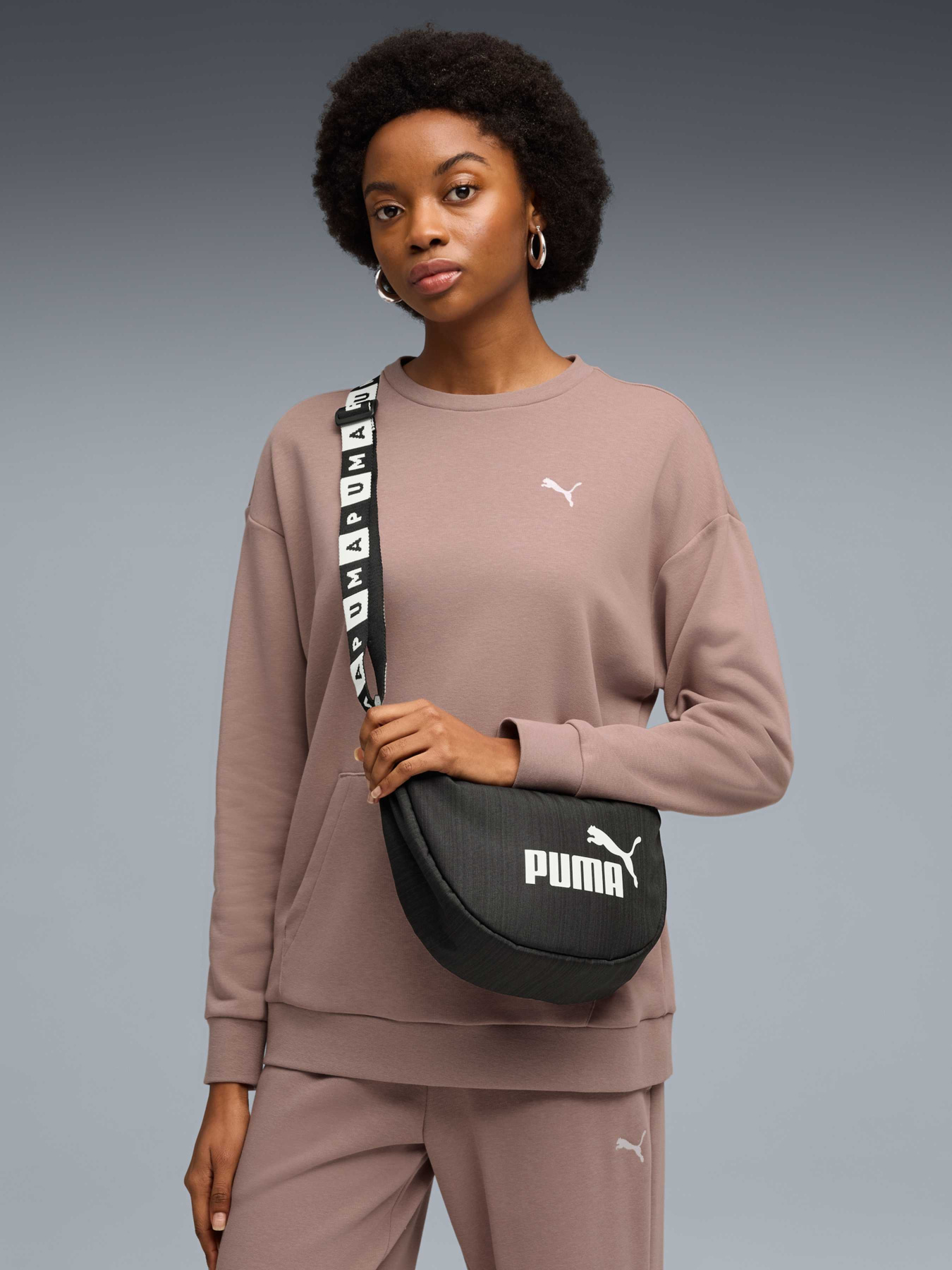 Сумки PUMA Base Half Moon Bag модель 092509 Фото
