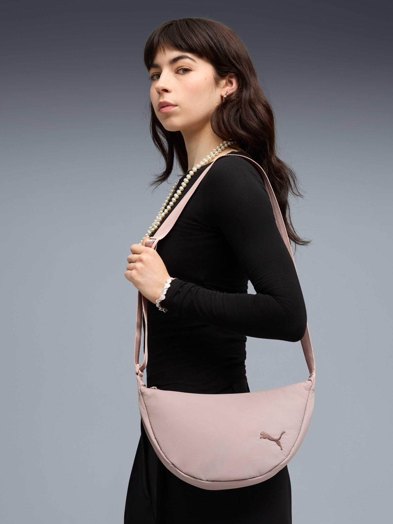 Сумки PUMA Her Half Moon Bag модель 092706 Фото