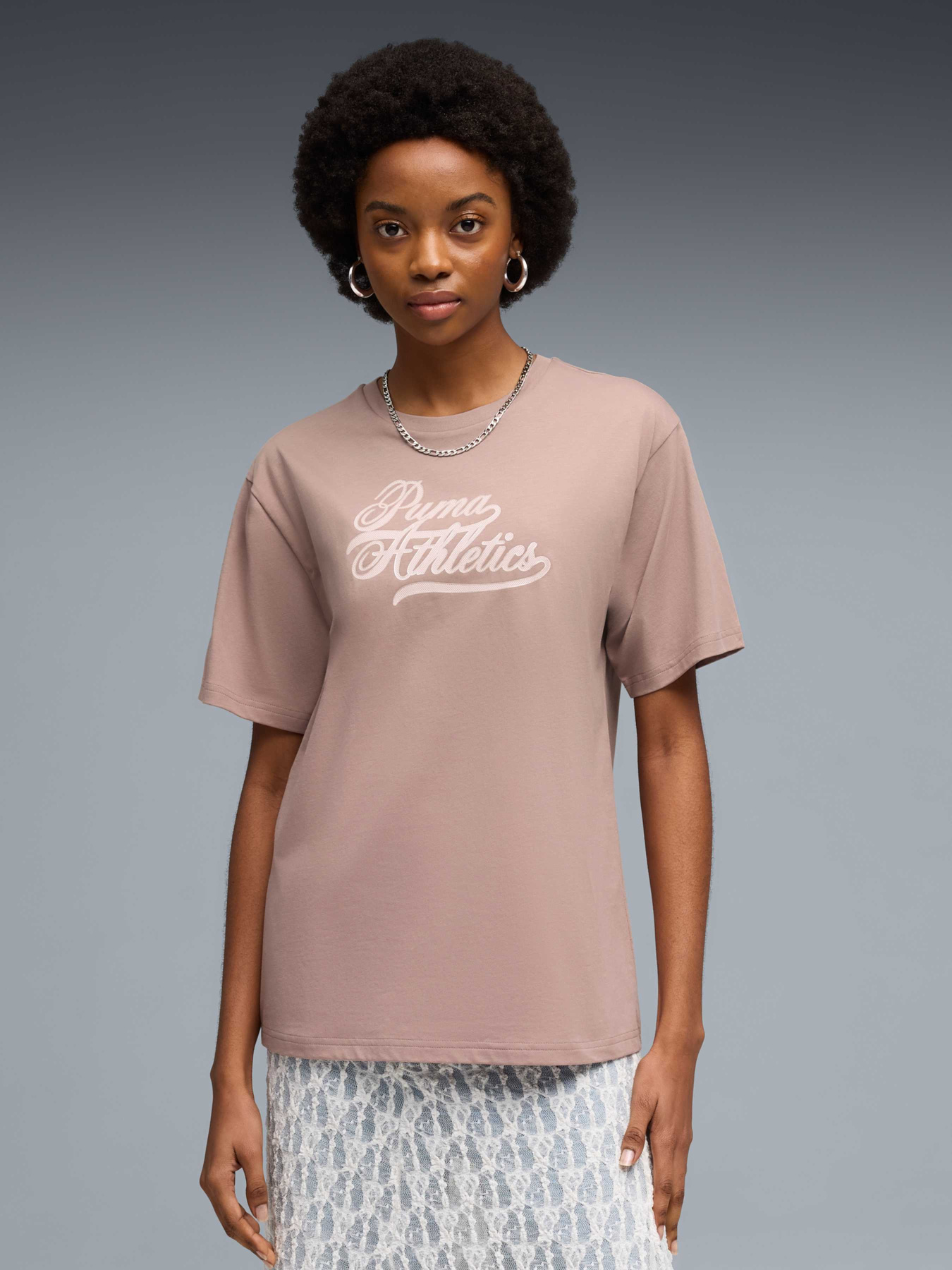 Футболки и поло PUMA Graphics Relaxed Tee Good модель 691909 Футболки и поло PUMA Graphics Relaxed Tee Good модель 691909 Фото