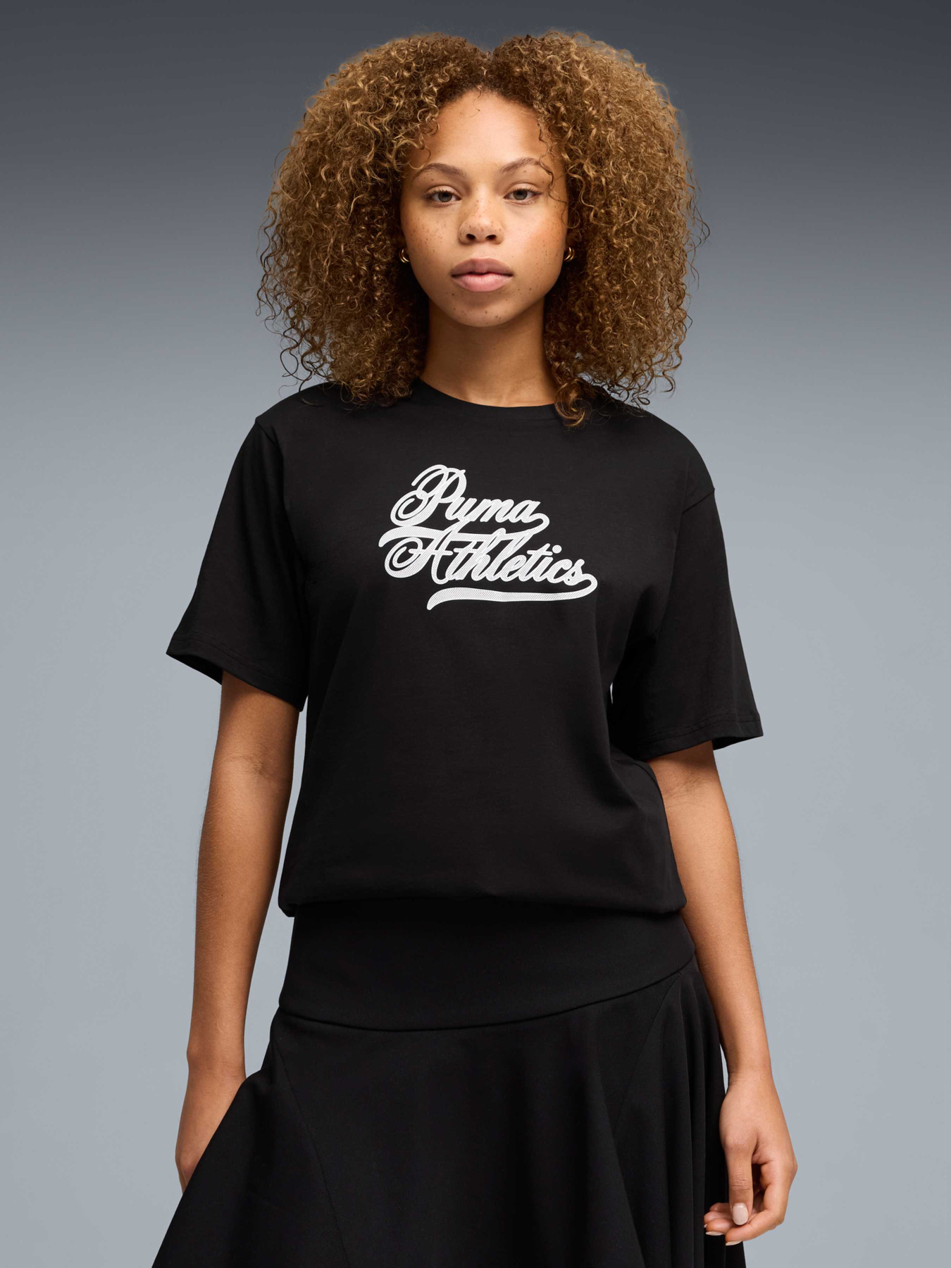 Футболки и поло PUMA Graphics Relaxed Tee Good модель 691909 Футболки и поло PUMA Graphics Relaxed Tee Good модель 691909 Фото