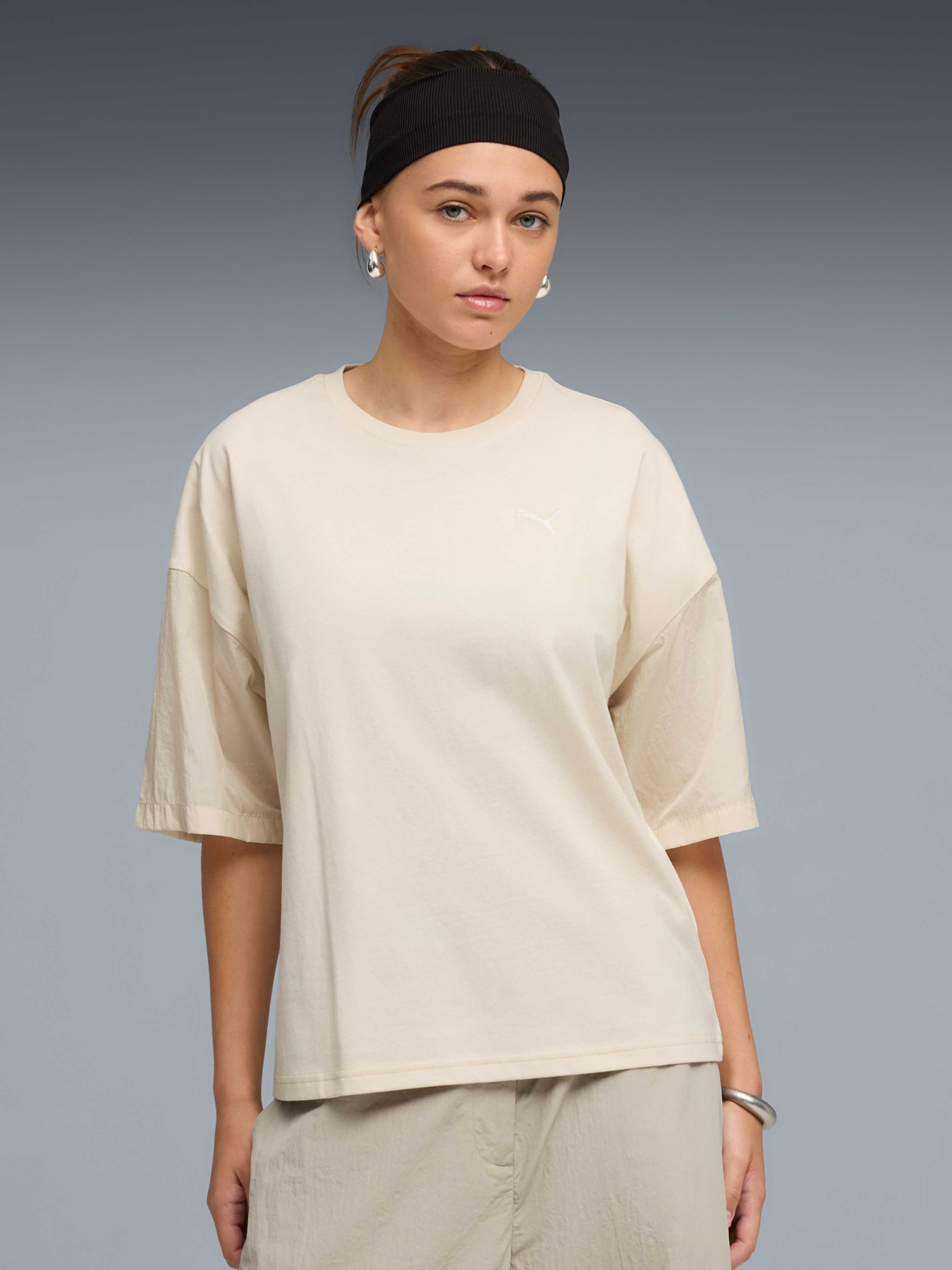 Футболки и поло PUMA Her Tee модель 691883 Футболки и поло PUMA Her Tee модель 691883 Фото