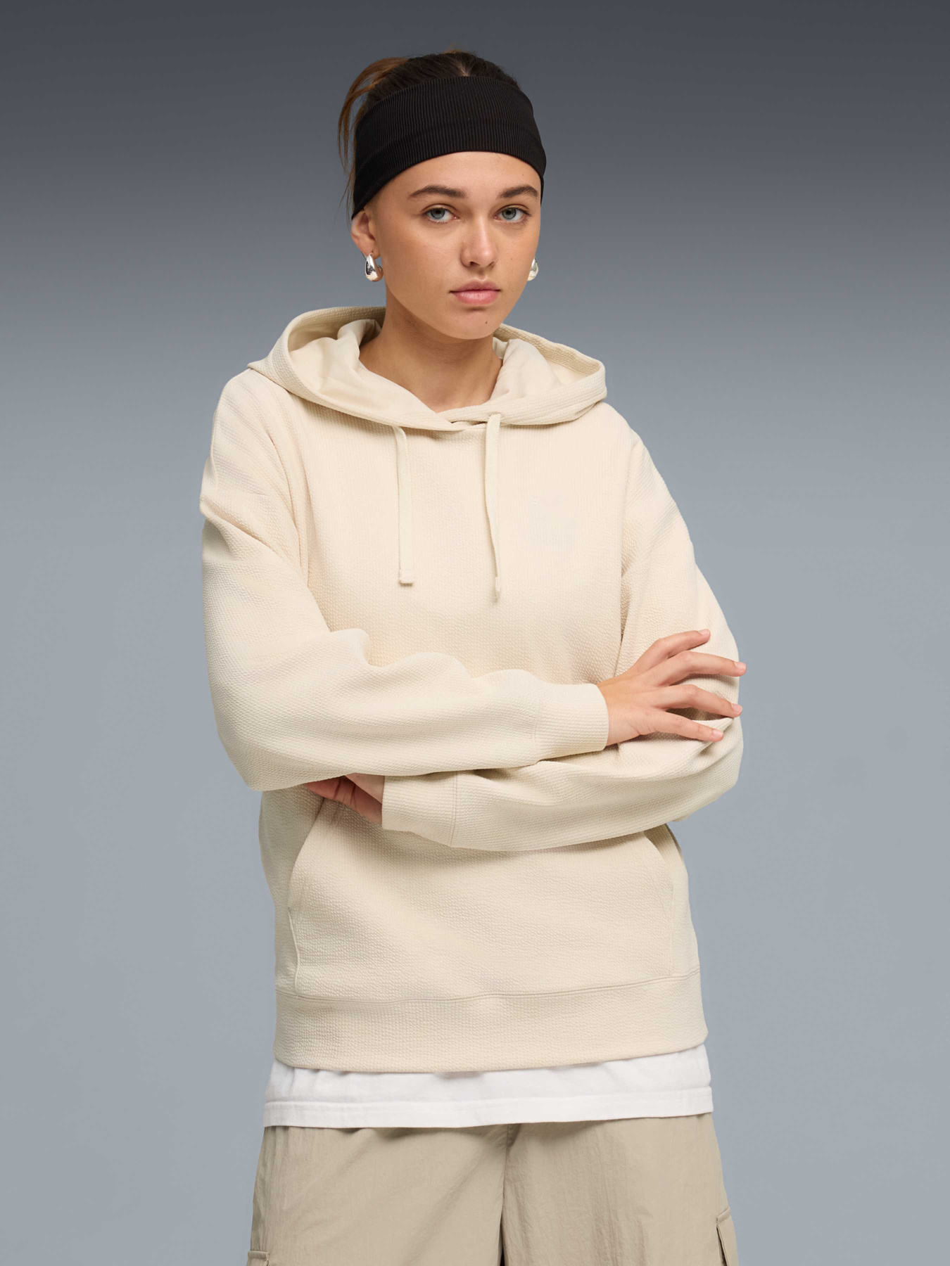 Худі та світшоти PUMA Ess Elevated Hoodie модель 691814 Фото