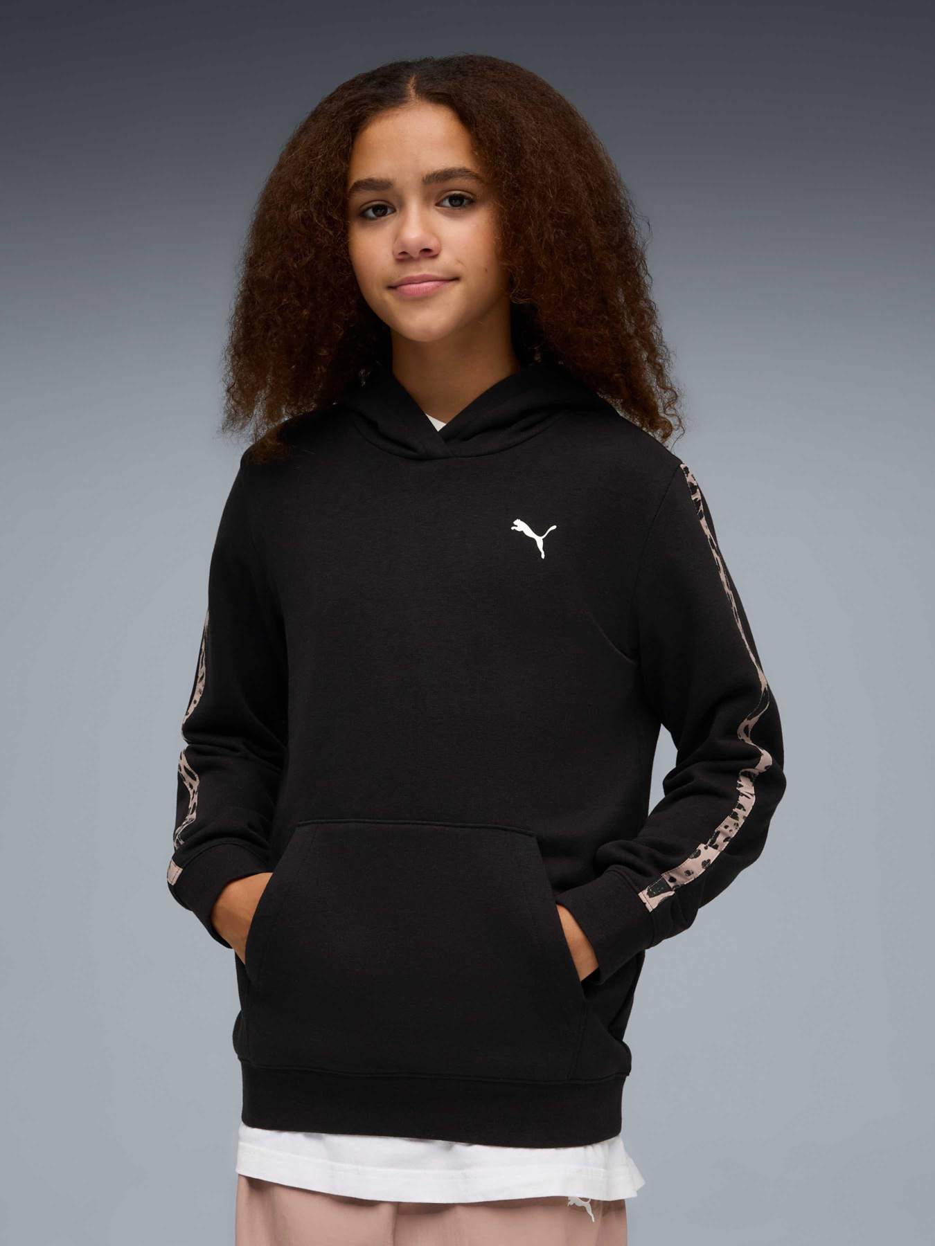 Худи и свитшоты PUMA Ess Graphic Animal Hoodie модель 692468 Худи и свитшоты PUMA Ess Graphic Animal Hoodie модель 692468 Фото