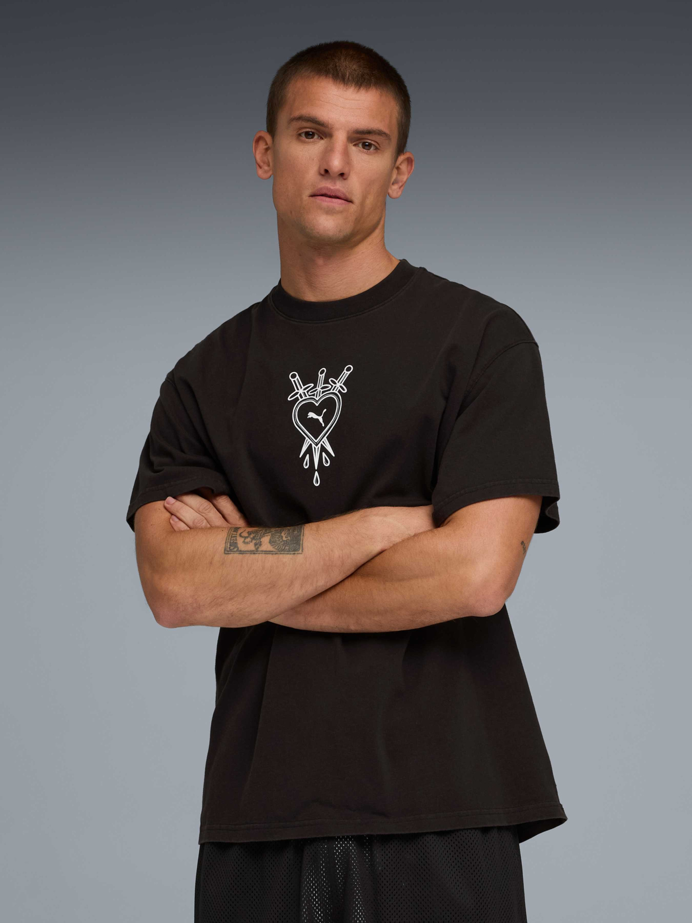 Футболки і поло PUMA Swish N' Ink Tee Iii модель 634661 Футболки і поло PUMA Swish N' Ink Tee Iii модель 634661 Фото