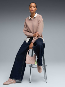 Худі та світшоти PUMA Ess Elevated V-neck Crew Dk модель 691816 Фото