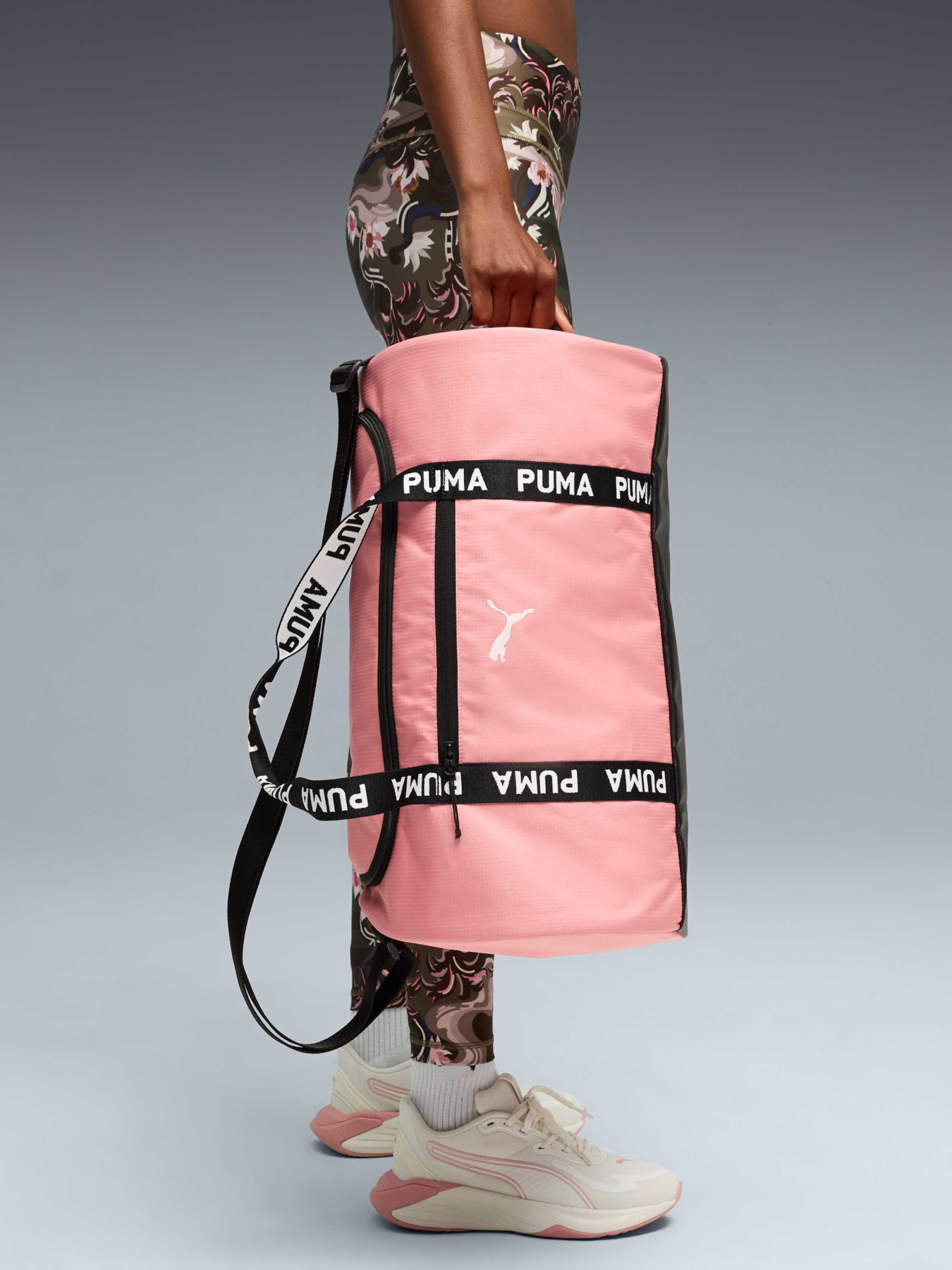 Сумки PUMA At Ess Barrel Bag модель 091849 Фото