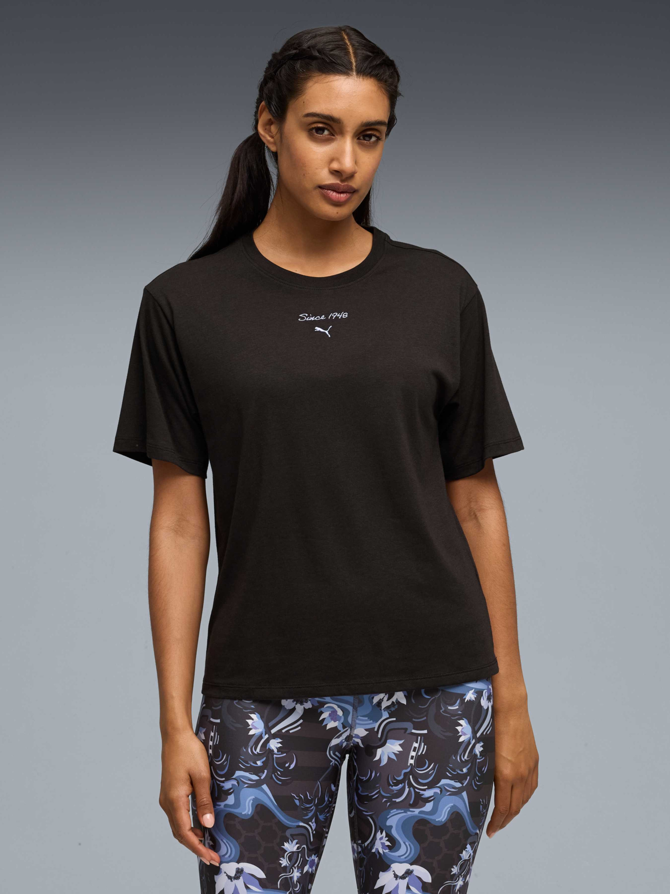 Футболки и поло PUMA W Since 48 Graphic Tee модель 528491 Футболки и поло PUMA W Since 48 Graphic Tee модель 528491 Фото