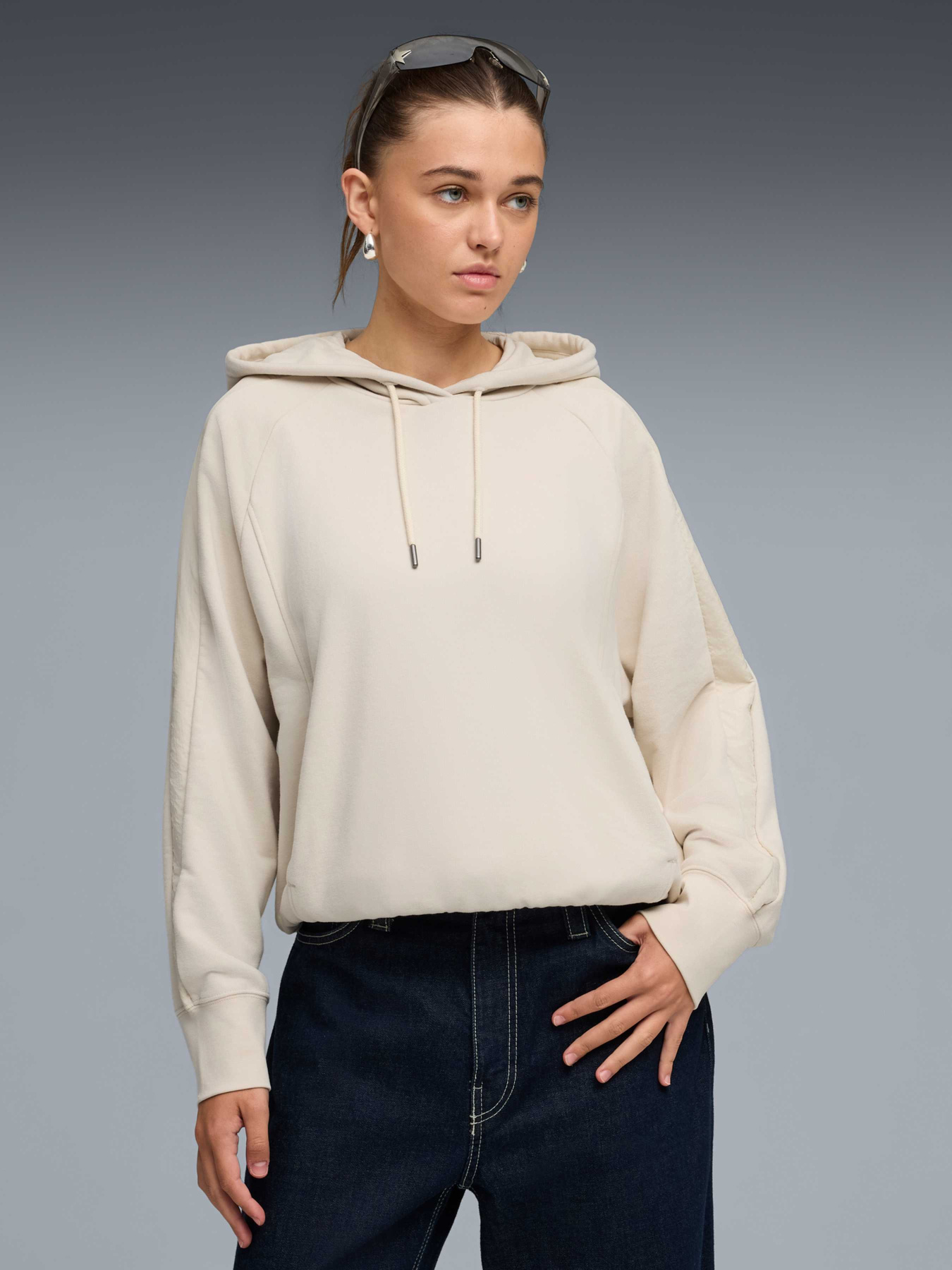 Худи и свитшоты PUMA Her Oversized Hoodie модель 691886 Худи и свитшоты PUMA Her Oversized Hoodie модель 691886 Фото