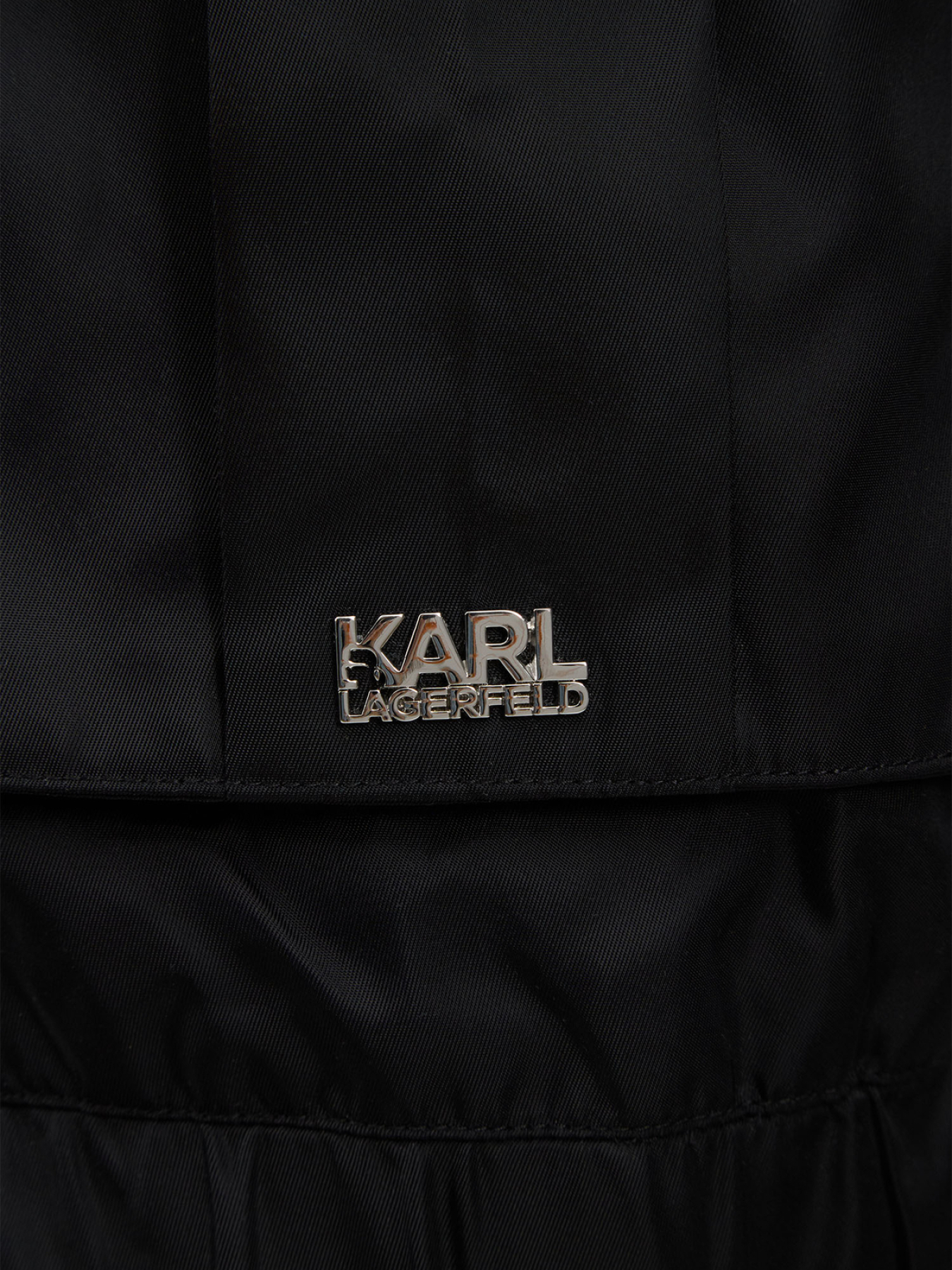 Куртки та дублянки Karl Lagerfeld модель 543523.505081;990 Фото