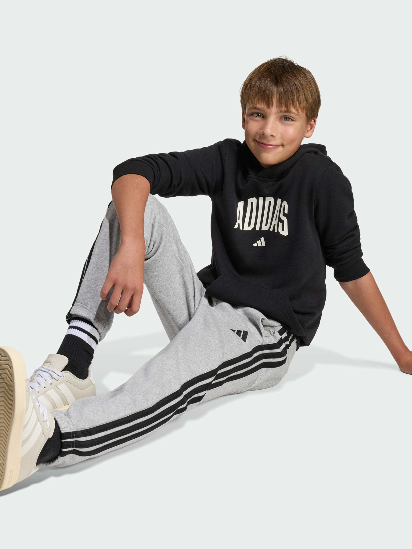 Худи и свитшоты Adidas модель KA2990 Фото