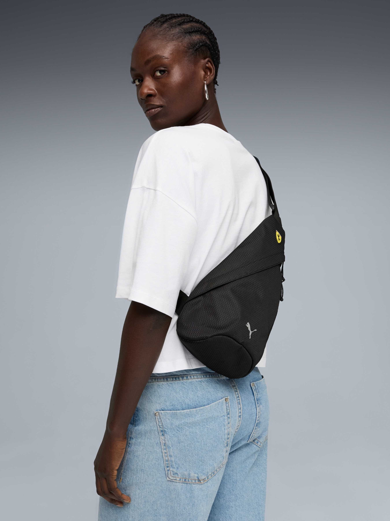 Сумки PUMA Ferrari Sling Bag модель 092246 Фото