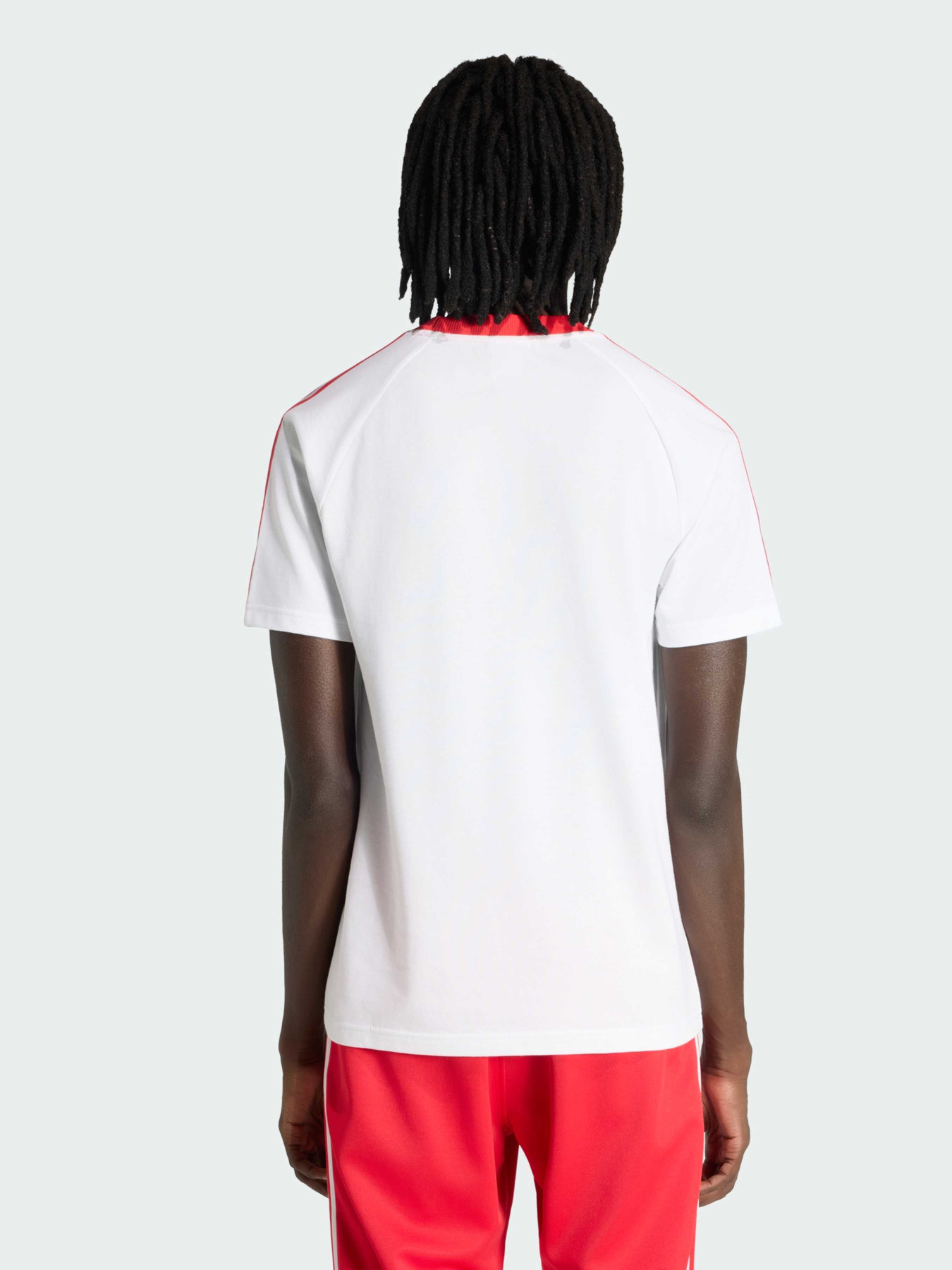 Футболки і поло Adidas модель JZ0140 Футболки і поло Adidas модель JZ0140 Фото