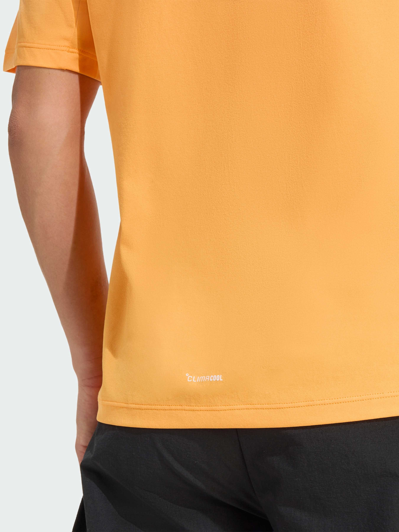 Футболки и поло Adidas модель KB4665 Футболки и поло Adidas модель KB4665 Фото