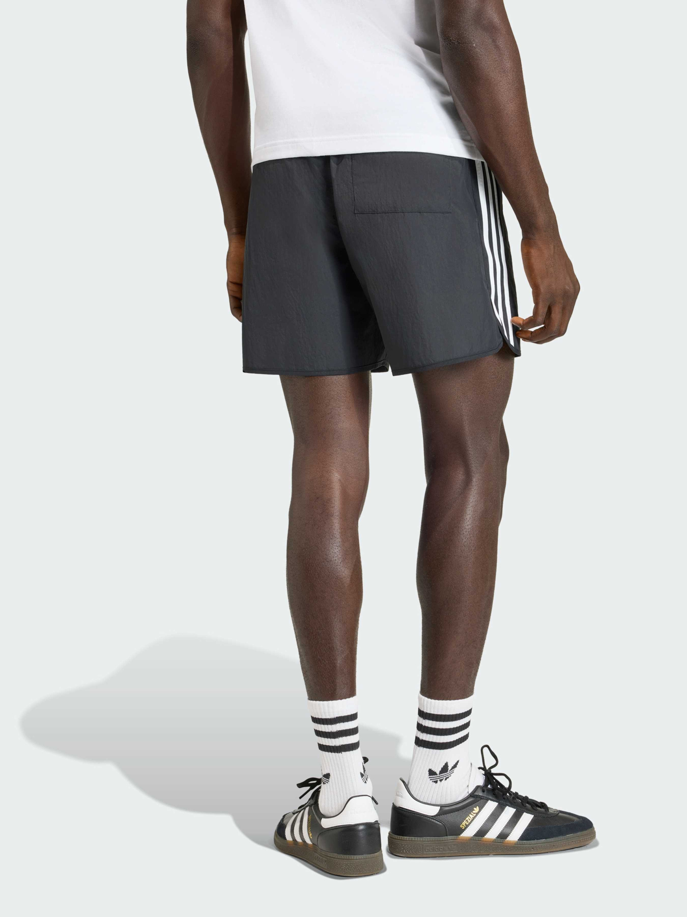 Шорты Adidas Adicolor модель KE3571 Фото