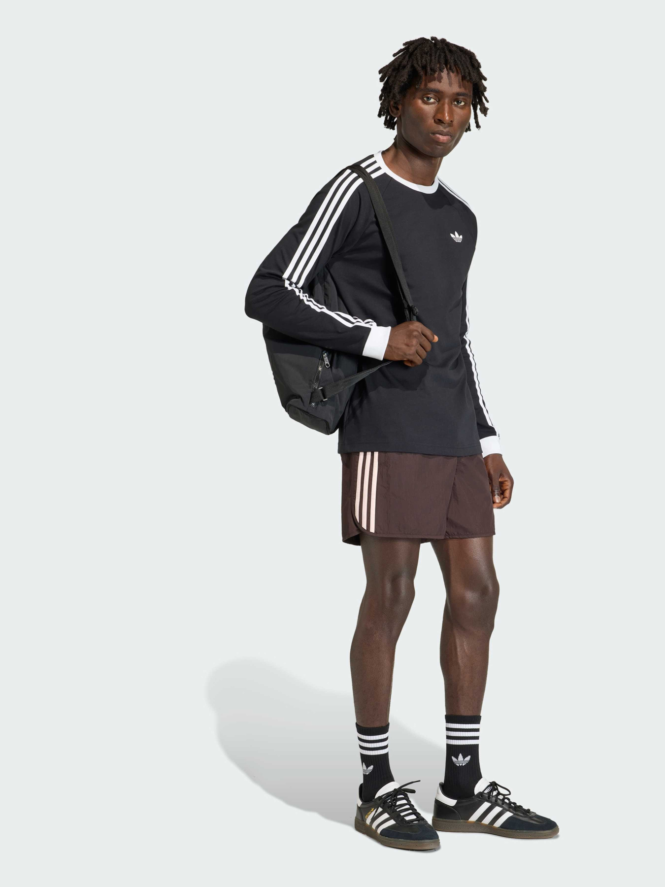 Шорты Adidas Adicolor модель KE1662 Шорты Adidas Adicolor модель KE1662 Фото
