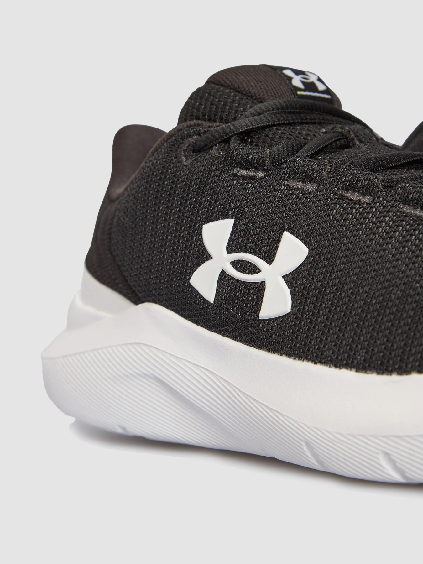 Кроссовки Under Armour W Phade Rn модель 3028259-001 Фото