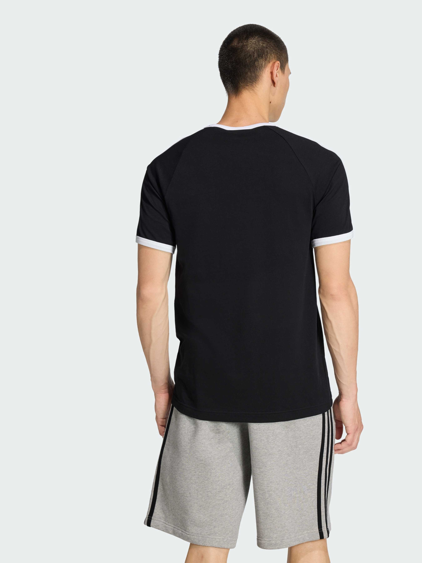 Футболки і поло Adidas Adicolor модель KF0417 Футболки і поло Adidas Adicolor модель KF0417 Фото