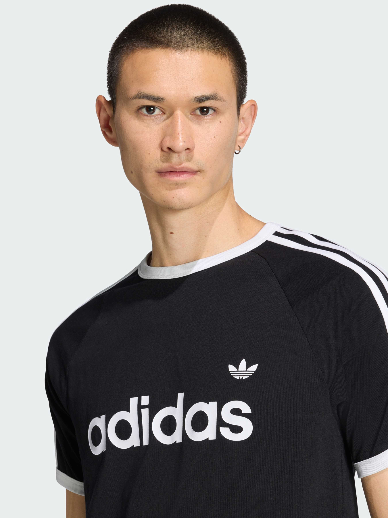 Футболки і поло Adidas Adicolor модель KF0417 Футболки і поло Adidas Adicolor модель KF0417 Фото