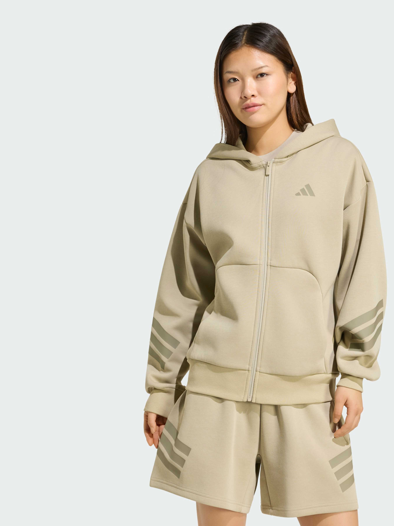 Худи и свитшоты Adidas 3 Stripes модель KD7738 Фото