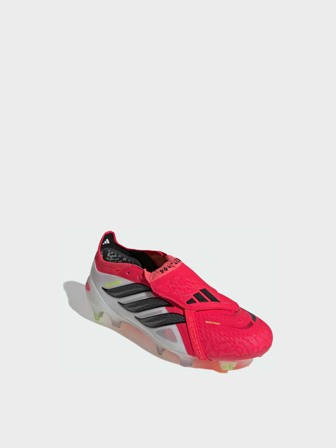 Кроссовки Adidas Predator модель JS0380 Фото