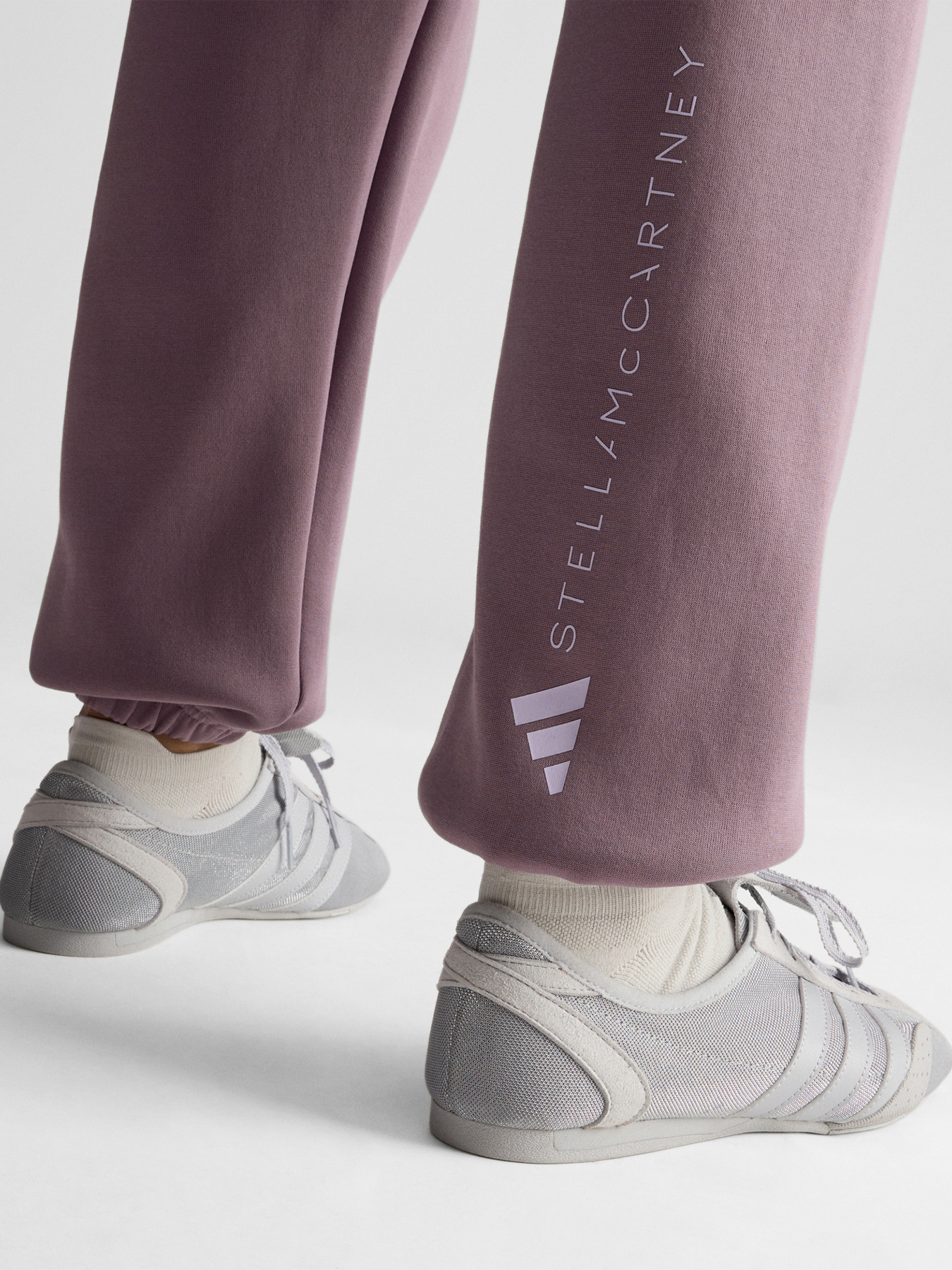 Штани Adidas модель JZ0664 Фото