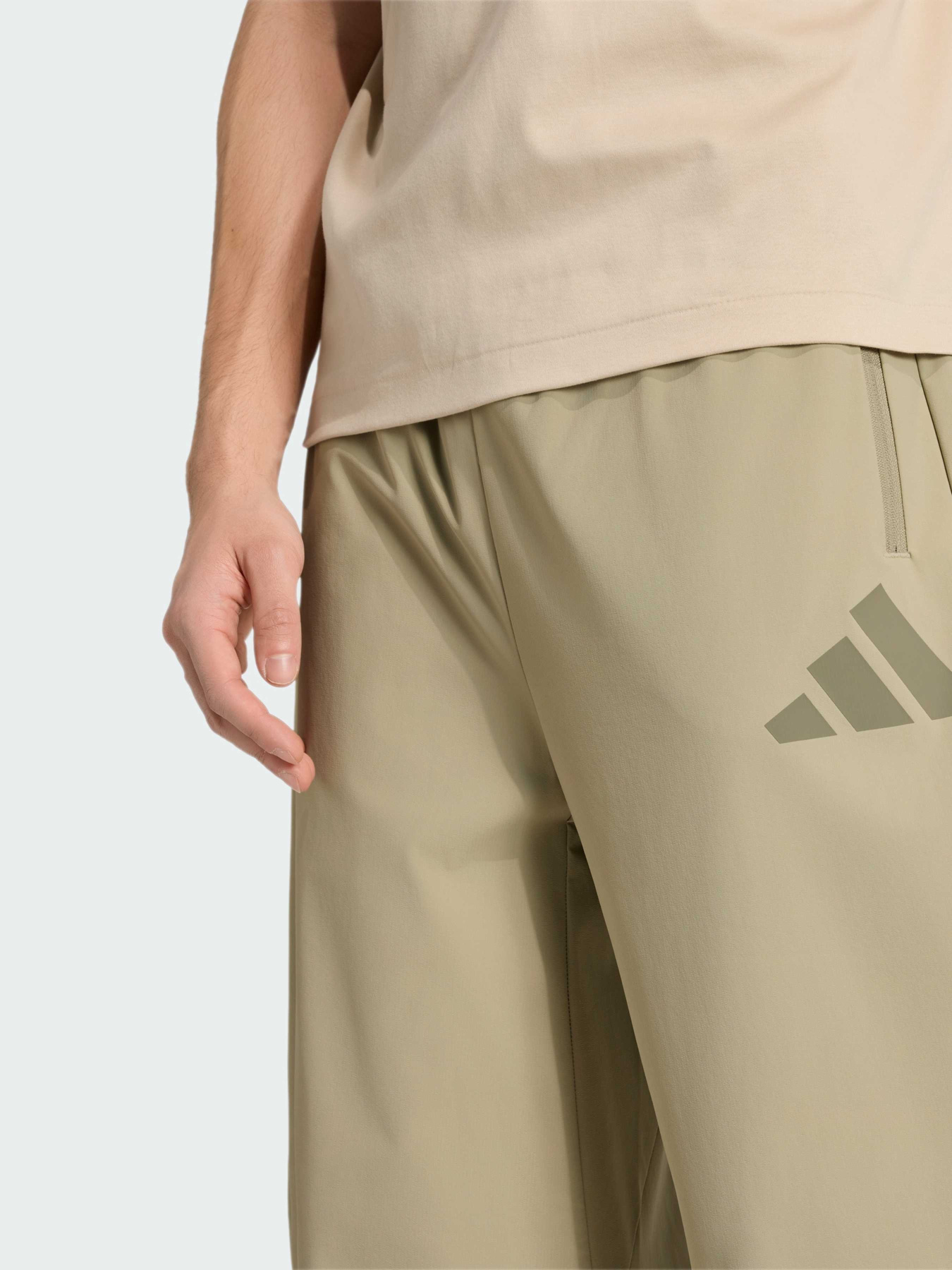 Штани Adidas ZNE модель KE6555 Штани Adidas ZNE модель KE6555 Фото