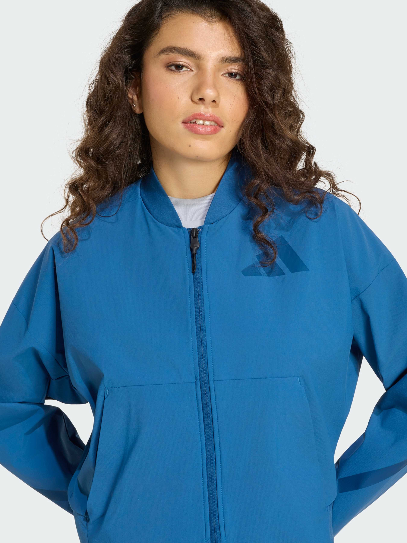 Куртки и дубленки Adidas ZNE модель KF1822 Фото