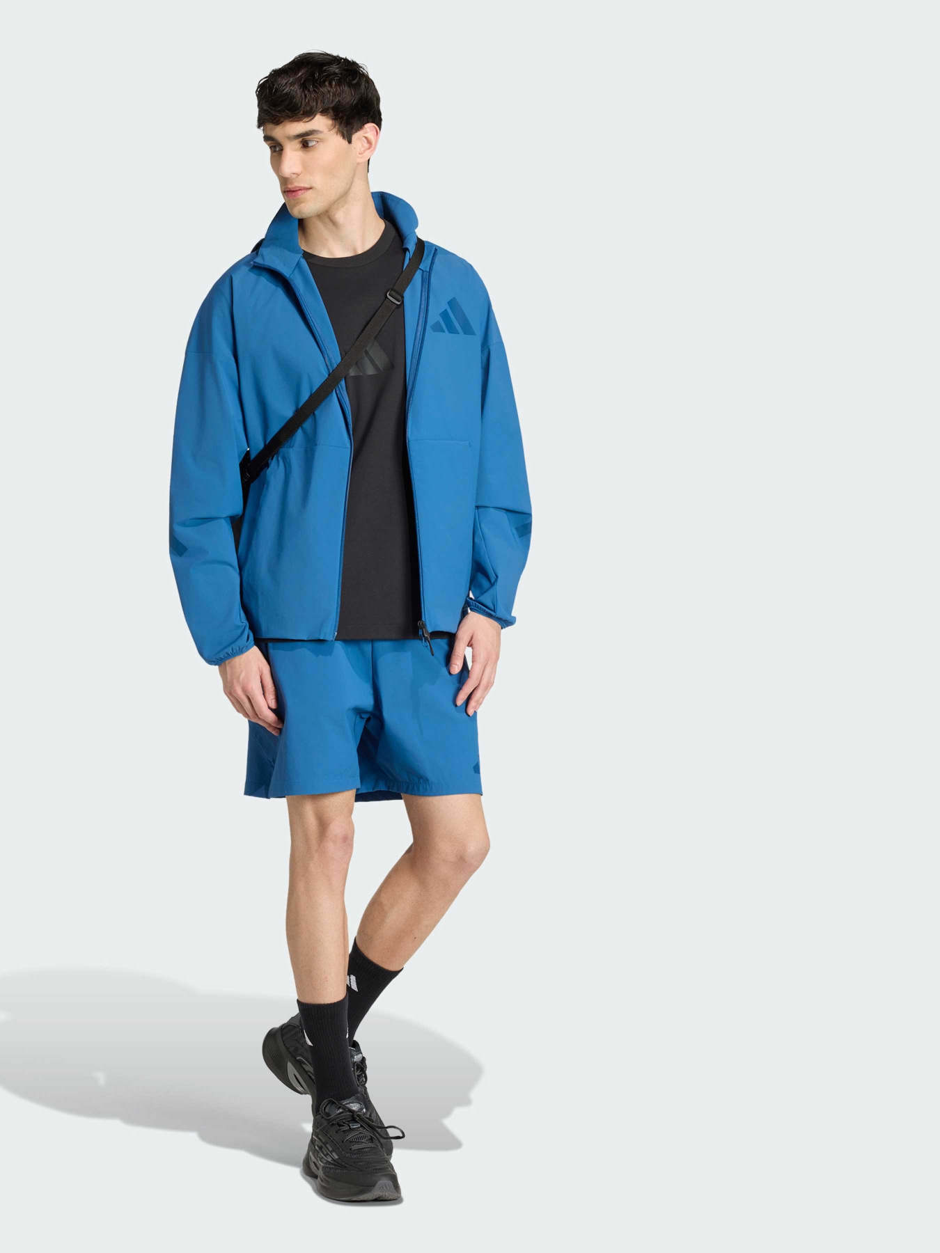 Худи и свитшоты Adidas ZNE модель KF1823 Худи и свитшоты Adidas ZNE модель KF1823 Фото