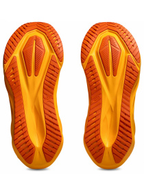 Кросівки Asics Novablast модель 1011B974-800 Фото
