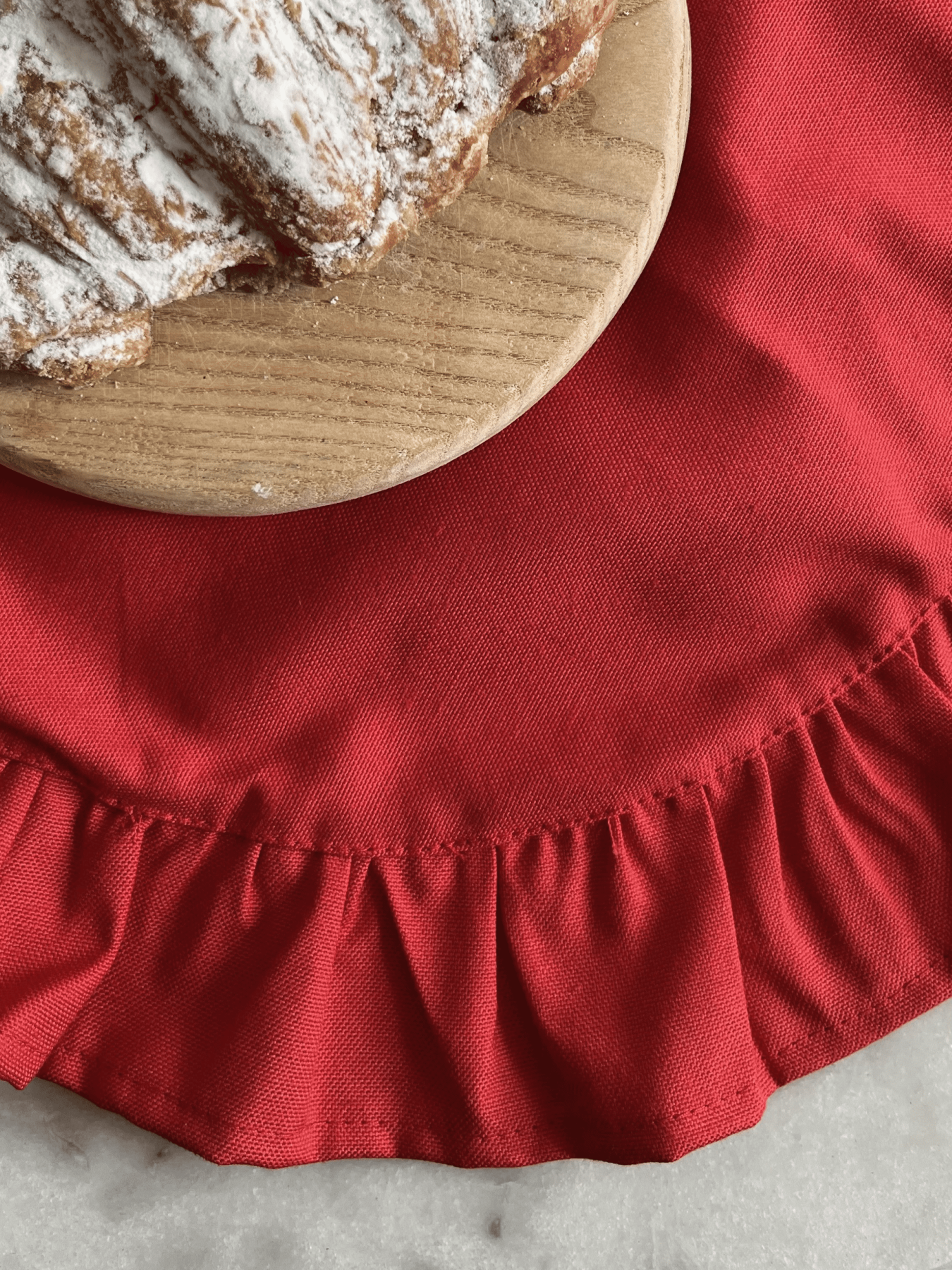 Салфетка сервировочная с рюшами хлопковая водотталкивающая красная Ecotton модель 25584 Фото