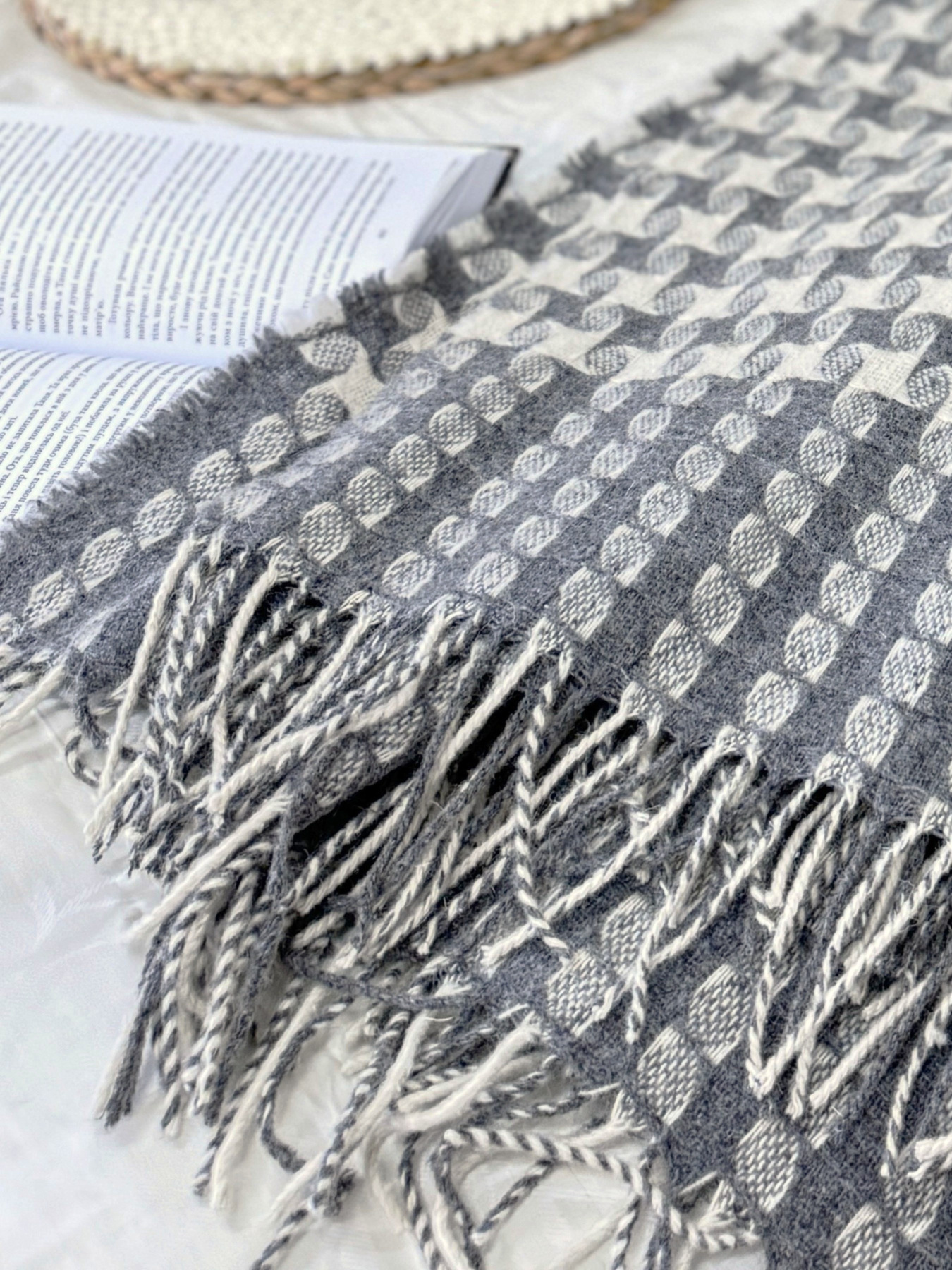 Плед вовняний із новозеландської вовни Carambola Grey Ecotton модель 04104 Плед вовняний із новозеландської вовни Carambola Grey Ecotton модель 04104 Фото