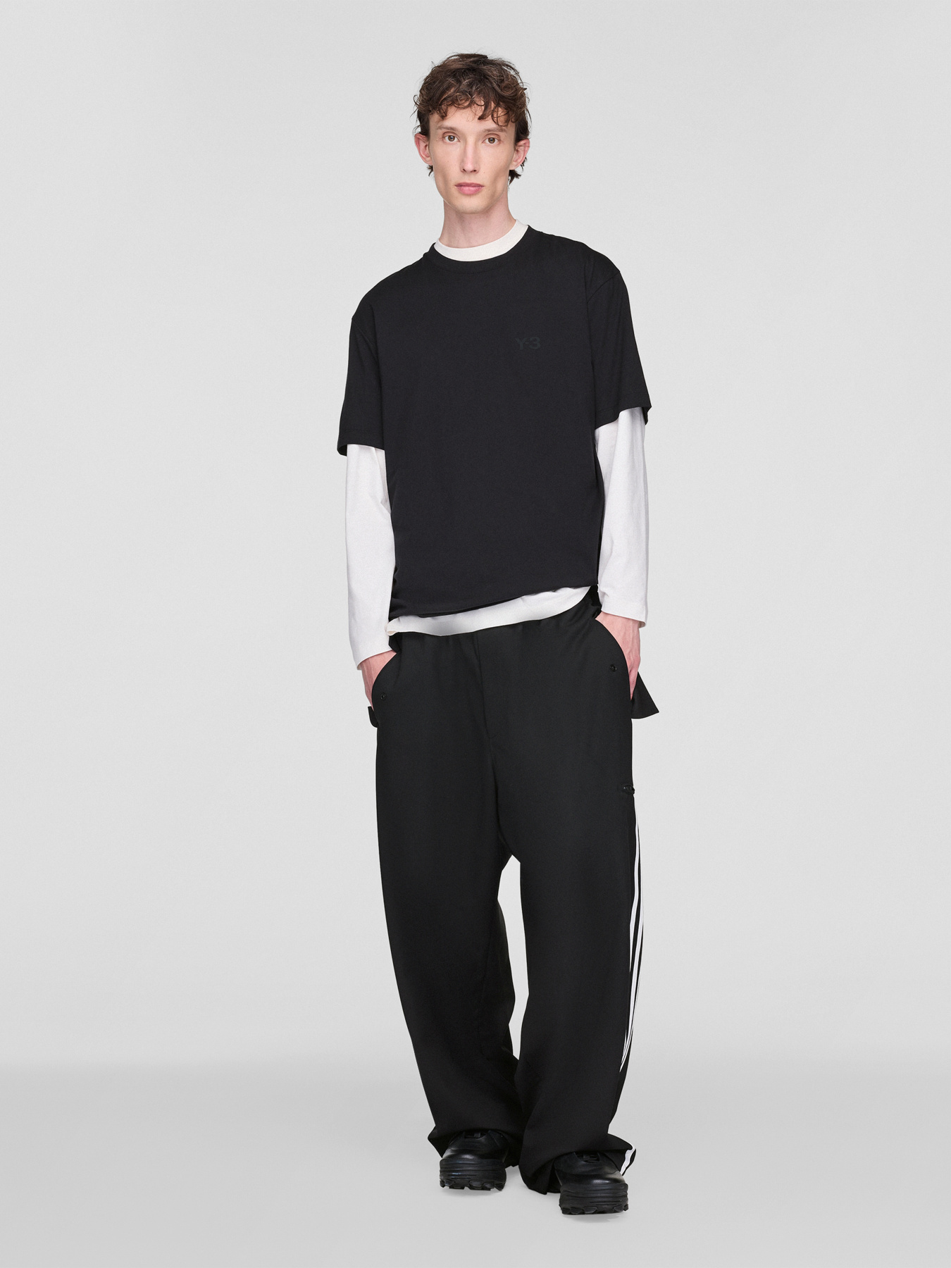 Футболки и поло Adidas Y-3 модель KQ9783 Футболки и поло Adidas Y-3 модель KQ9783 Фото