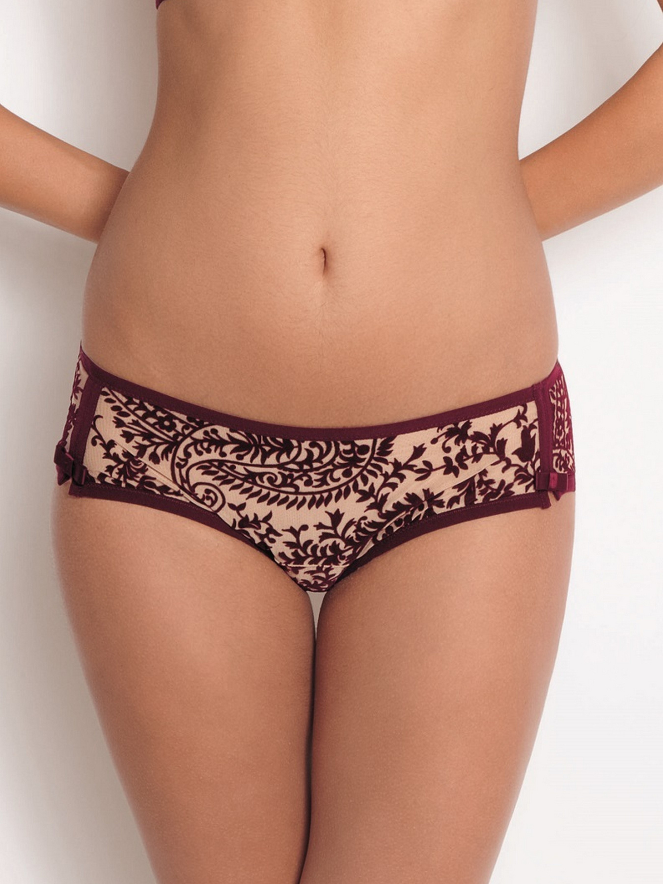Нижнее белье HUIT 8 New Idylle модель New_Idylle_K10 Фото