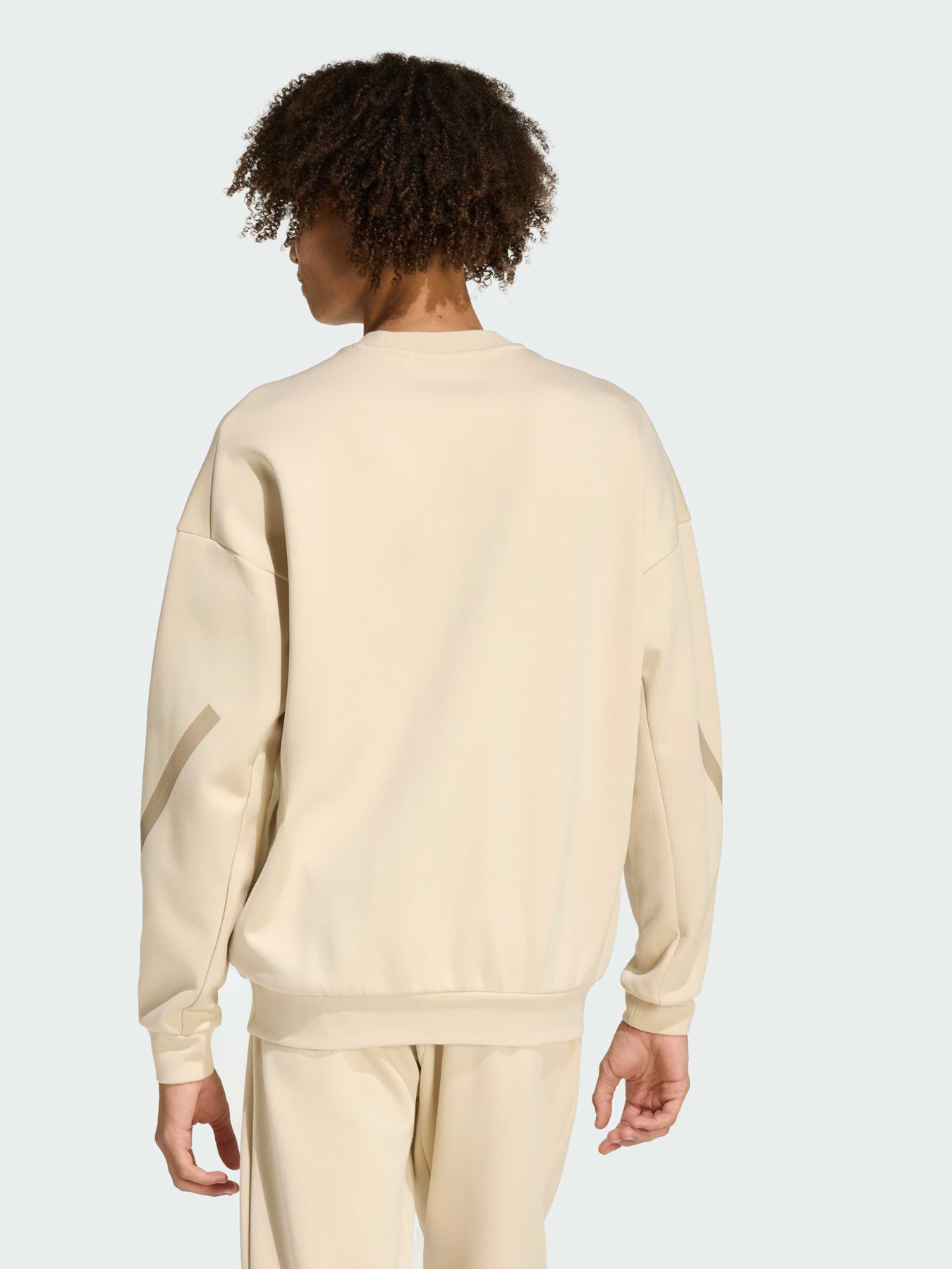 Худи и свитшоты Adidas ZNE модель KE4705 Худи и свитшоты Adidas ZNE модель KE4705 Фото