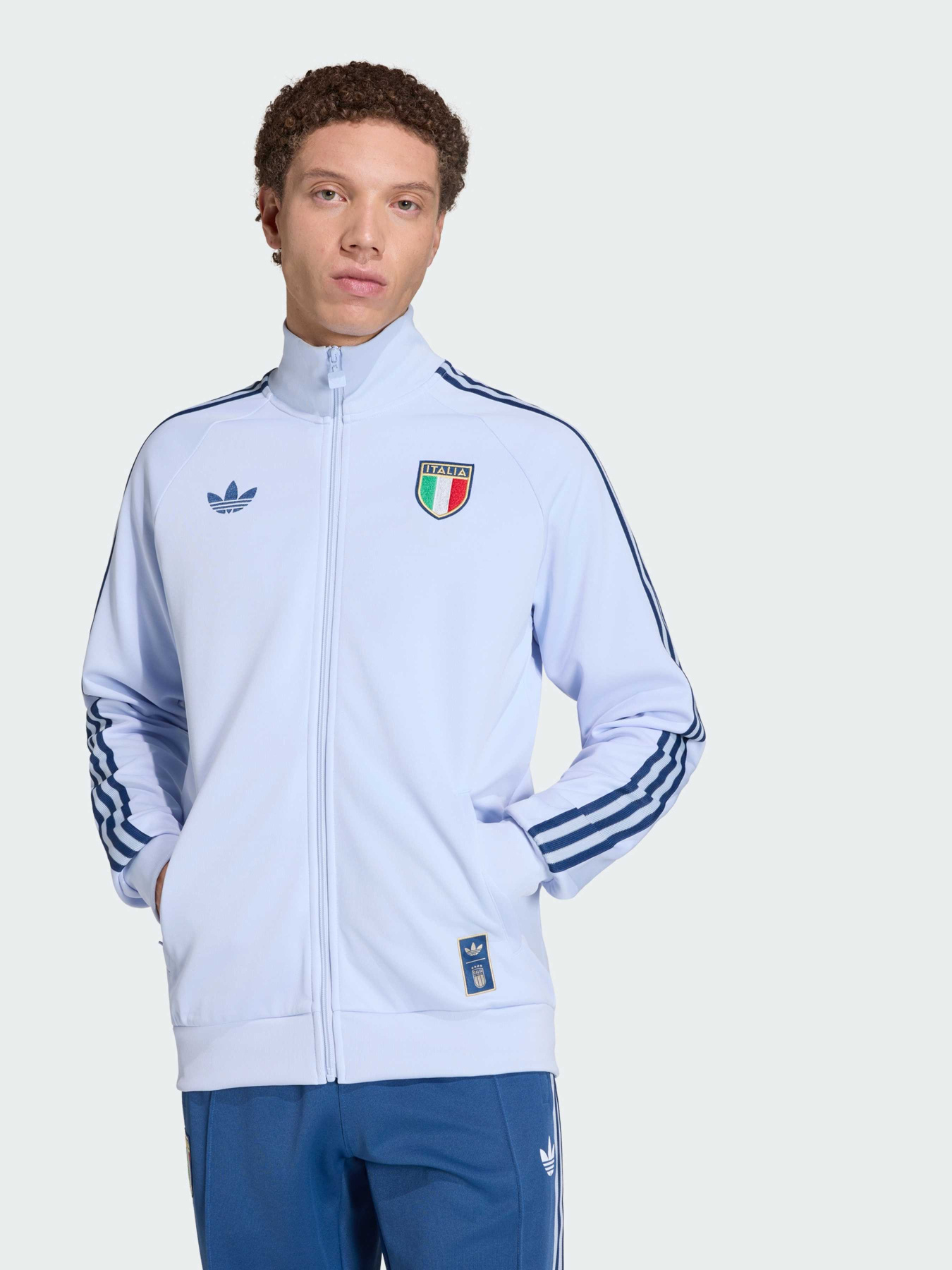 Худи и свитшоты Adidas модель JY9630 Худи и свитшоты Adidas модель JY9630 Фото