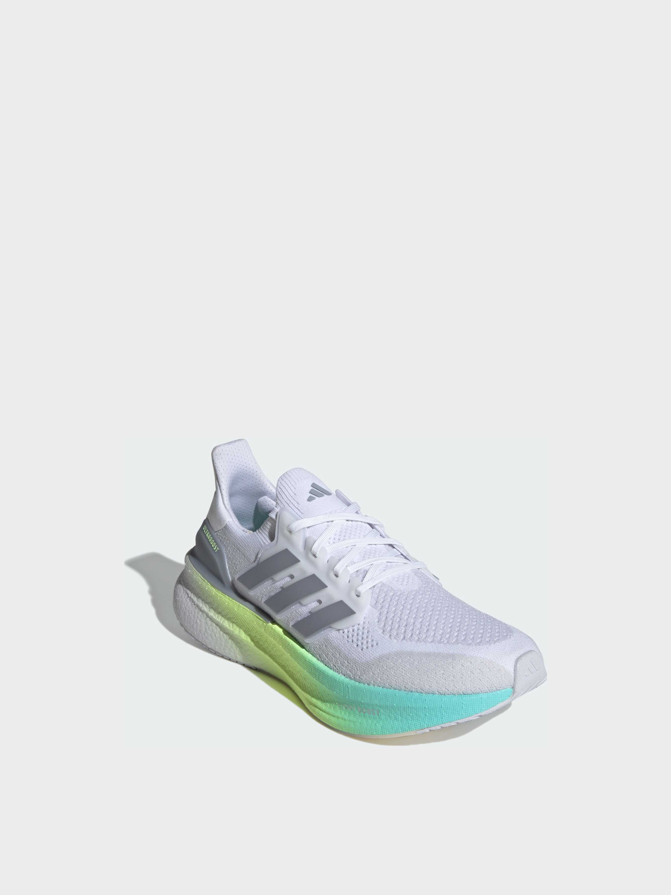Кроссовки Adidas Ultraboost модель KJ3584 Фото
