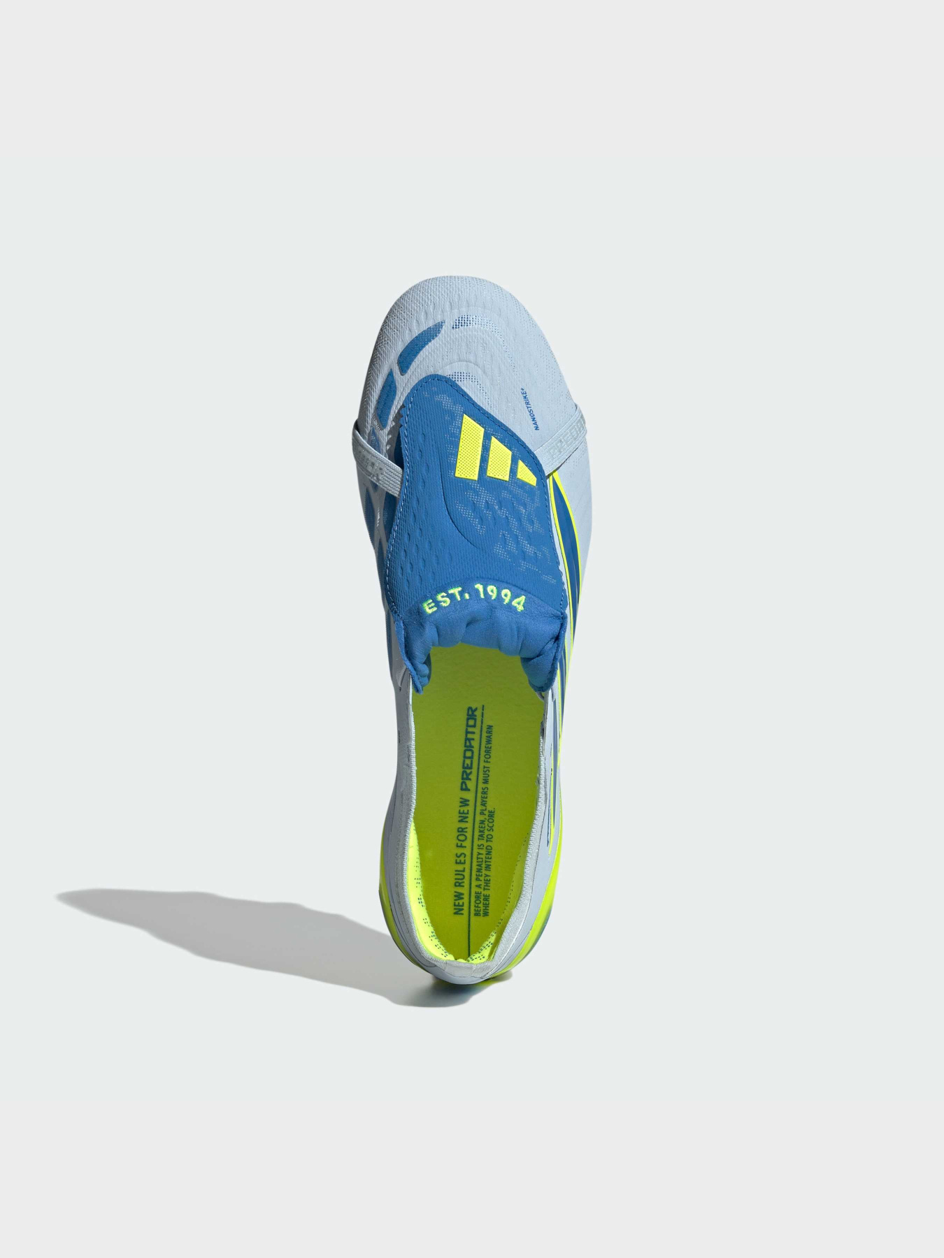Кроссовки Adidas Predator модель JS0378 Кроссовки Adidas Predator модель JS0378 Фото