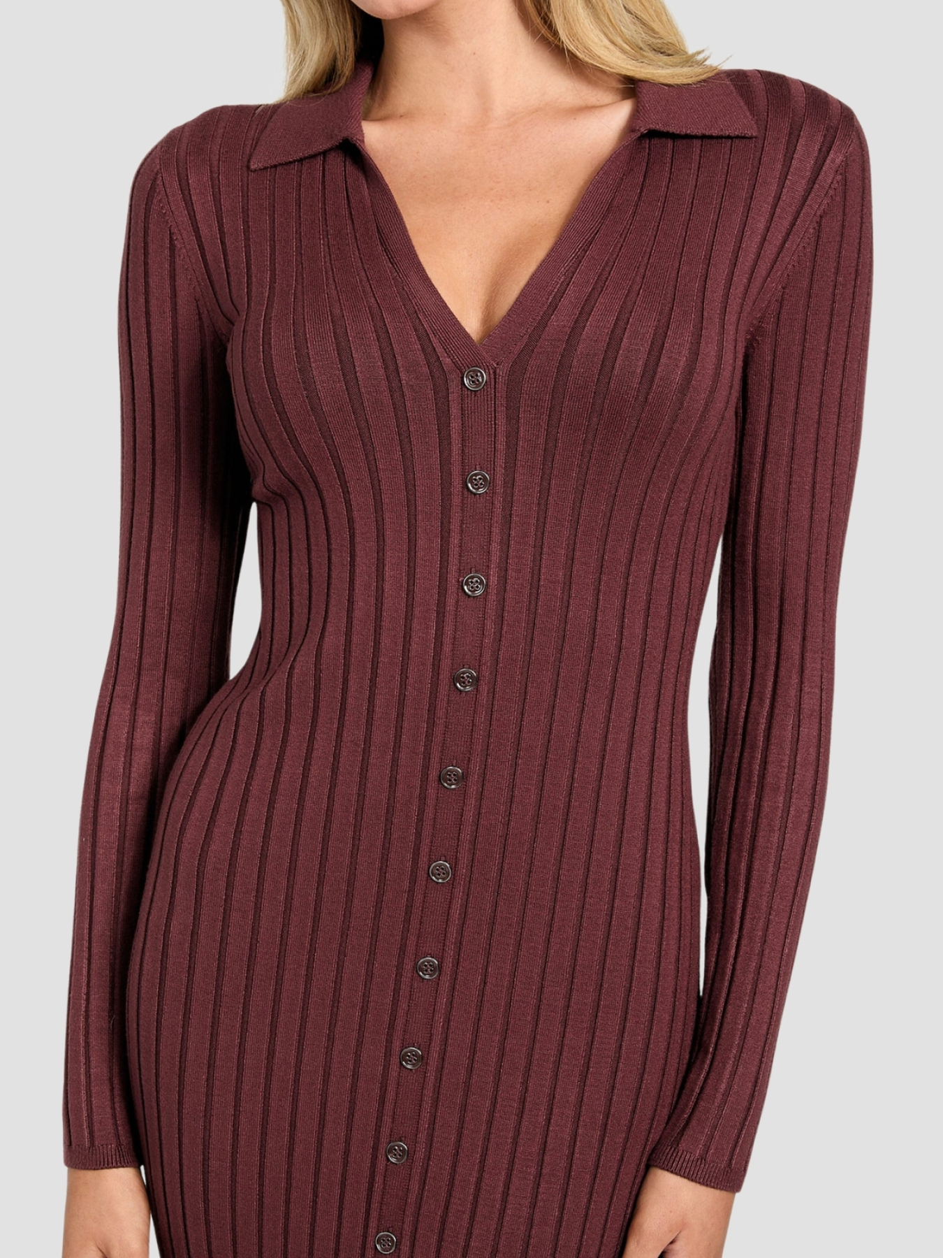 Платья GUESS модель W5BK60.Z2YJ2;G1G5 Платья GUESS модель W5BK60.Z2YJ2;G1G5 Фото