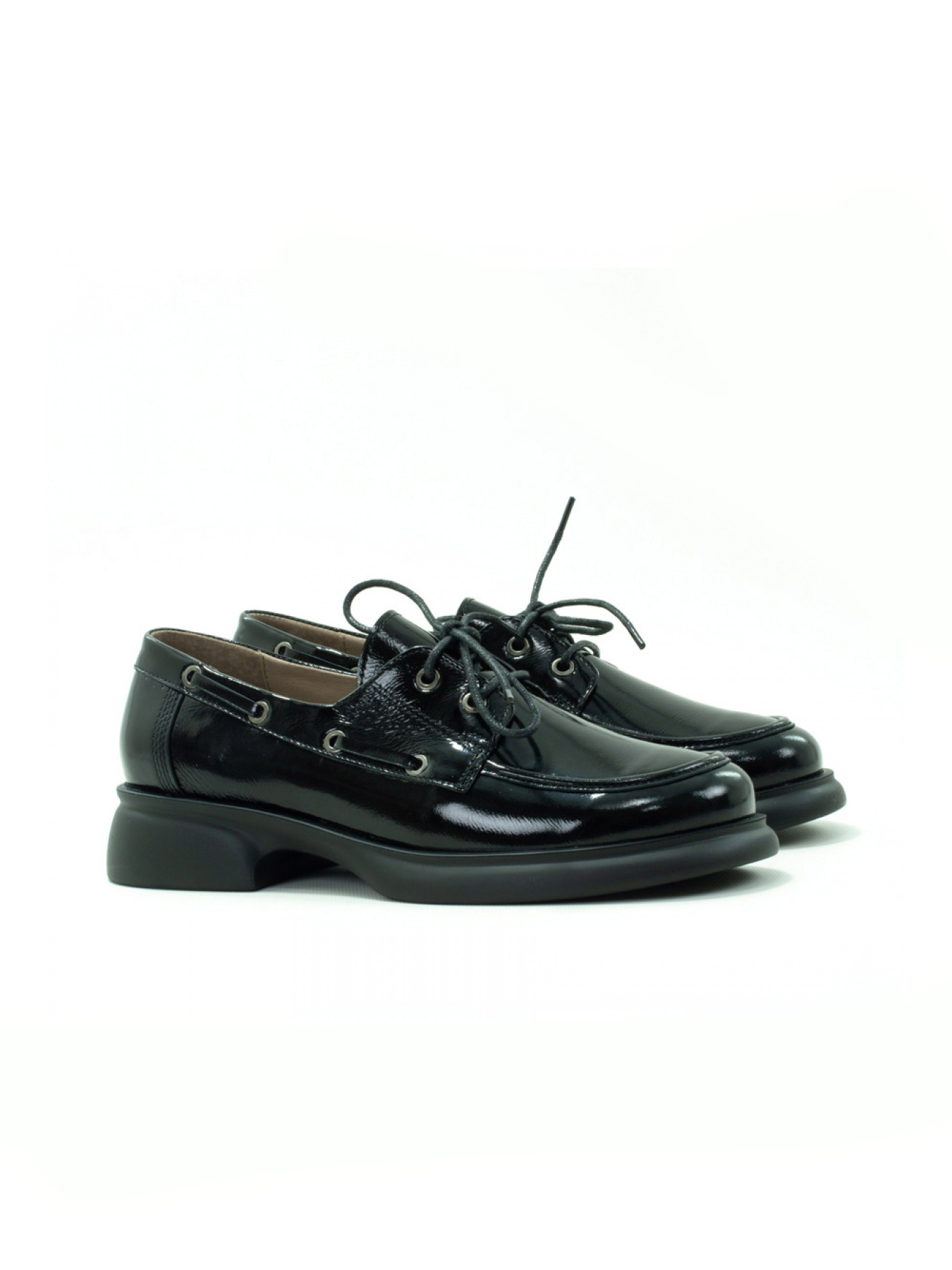 Туфлі та лофери VILANSI модель V8672 BLACK LACQUER Туфлі та лофери VILANSI модель V8672 BLACK LACQUER Фото