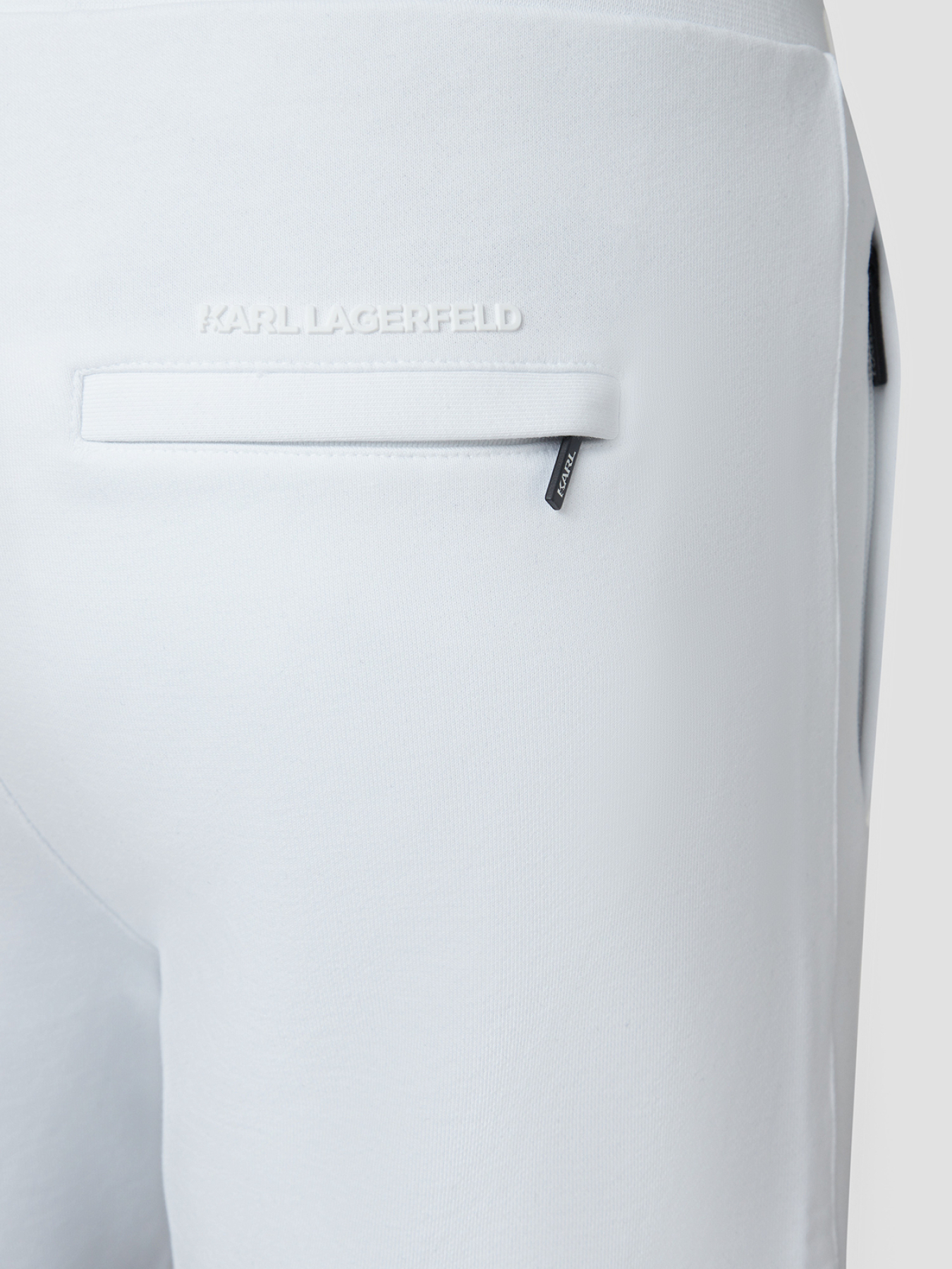 Шорти Karl Lagerfeld модель 541900.705407;10 Шорти Karl Lagerfeld модель 541900.705407;10 Фото