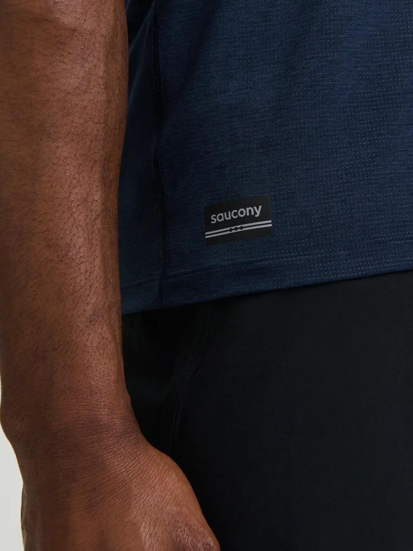 Футболки і поло Saucony модель SAM800375-NVH Футболки і поло Saucony модель SAM800375-NVH Фото