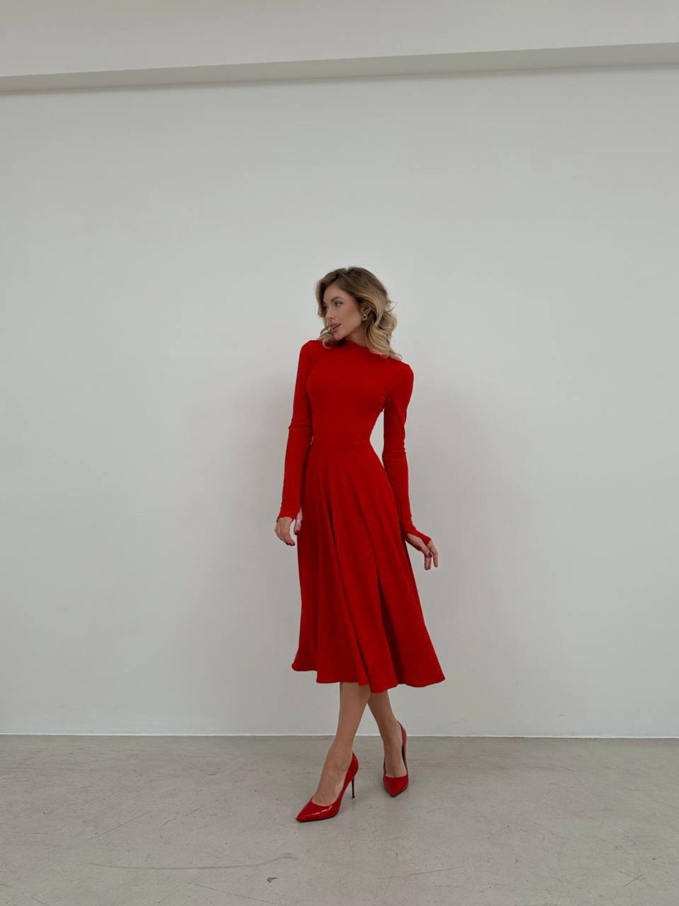 Сукні Uaclothes модель like16373-krasnj Сукні Uaclothes модель like16373-krasnj Фото